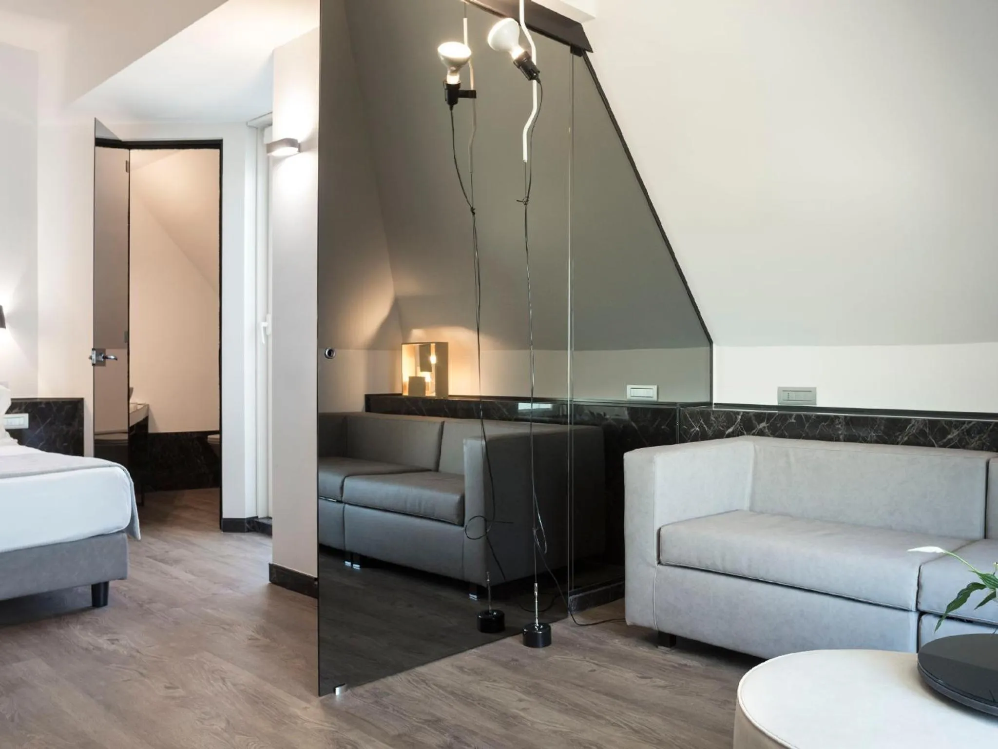 Bed in Hotel Michelangelo