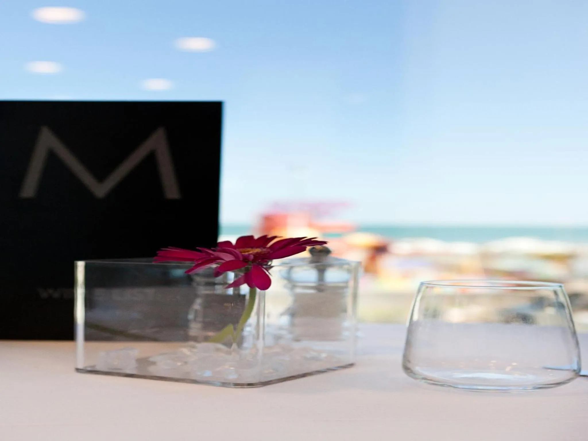 Restaurant/places to eat in Hotel Michelangelo