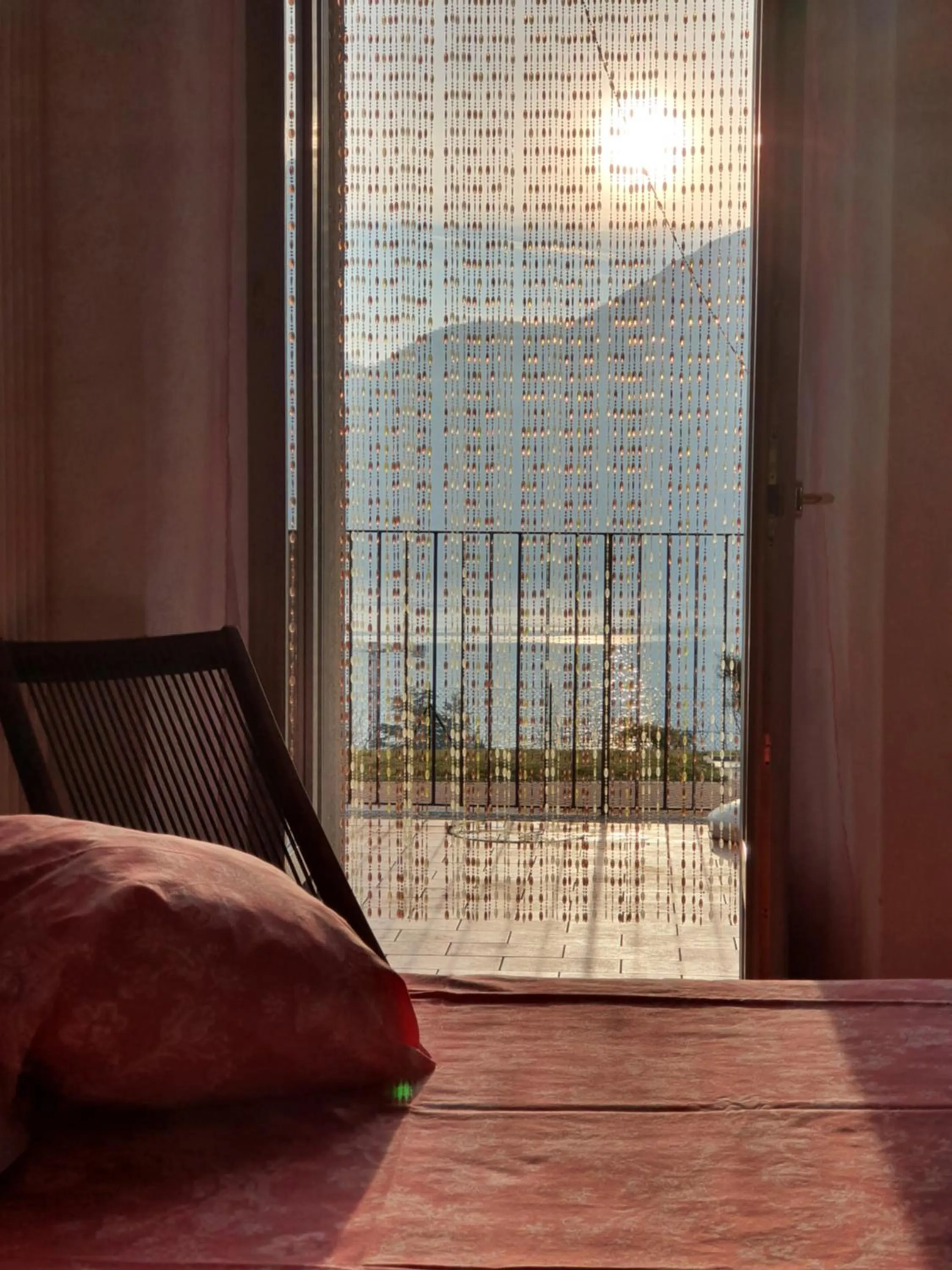 Lake view, Bed in Residence Celeste