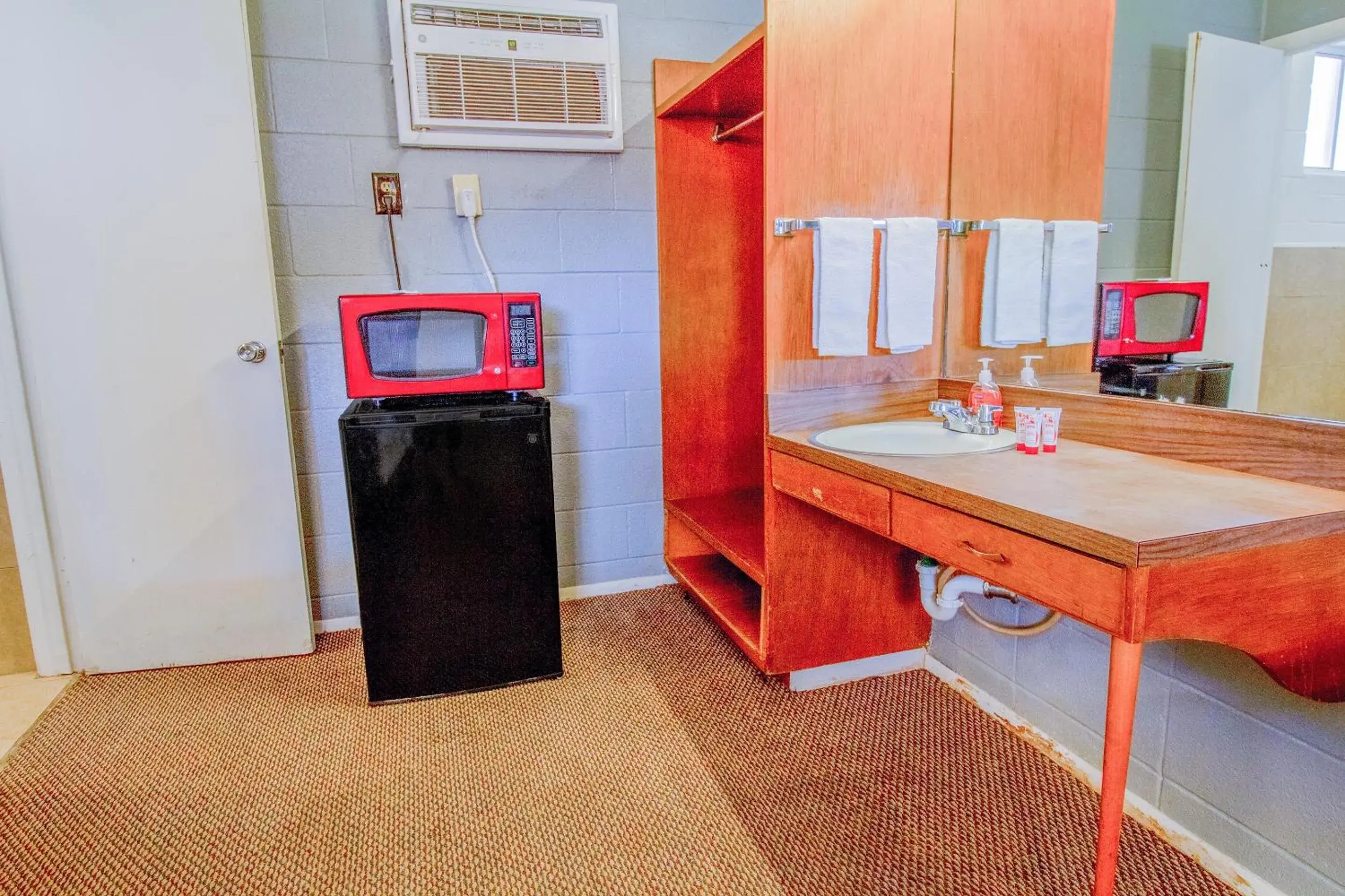 Bedroom in Wheeler Inn Texas, US - 83 By OYO Bedroom in Wheeler Inn Texas, US - 83 By OYO