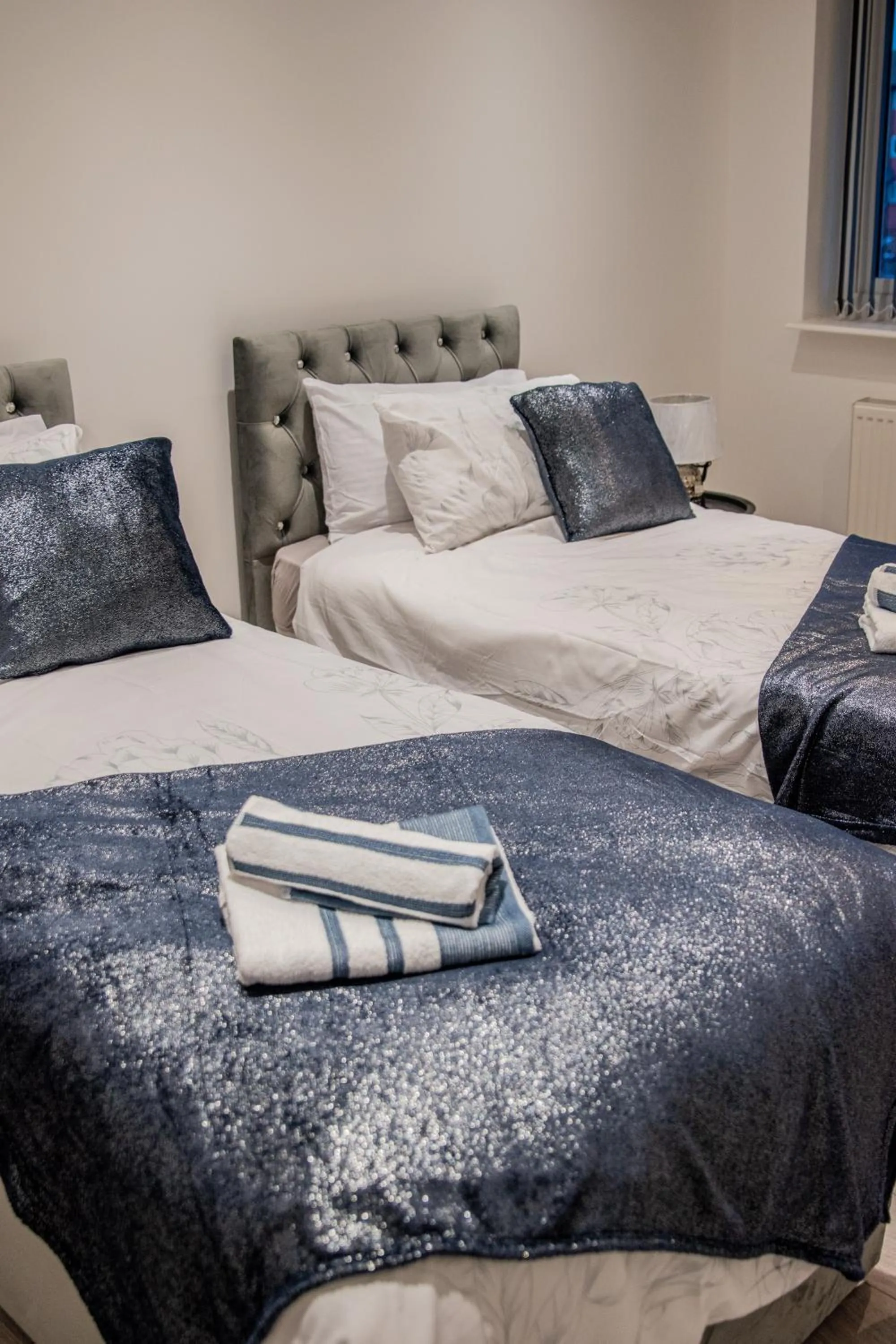 Bedroom in BV Comfy Spacious 3 Bedroom House At Tatton Street Manchester