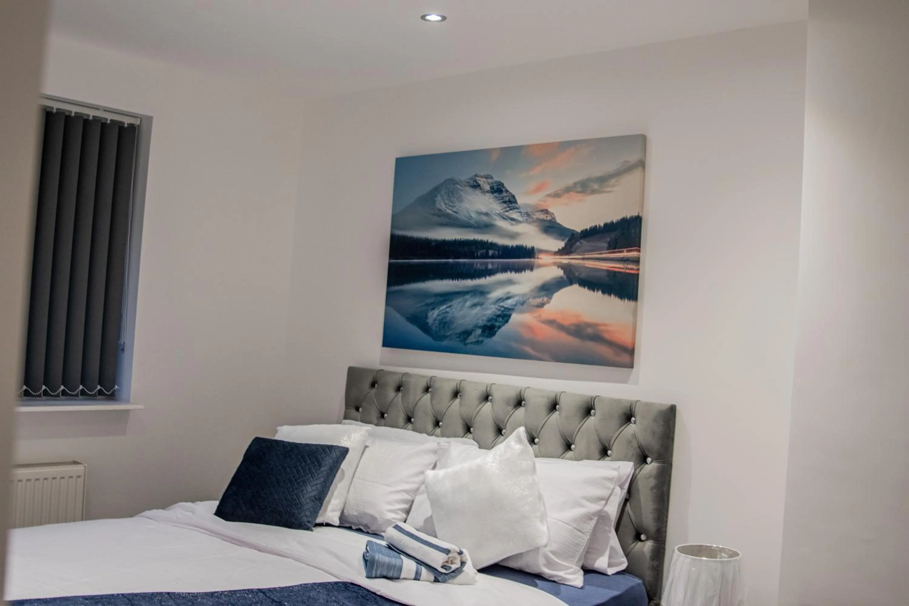 Bedroom in BV Comfy Spacious 3 Bedroom House At Tatton Street Manchester