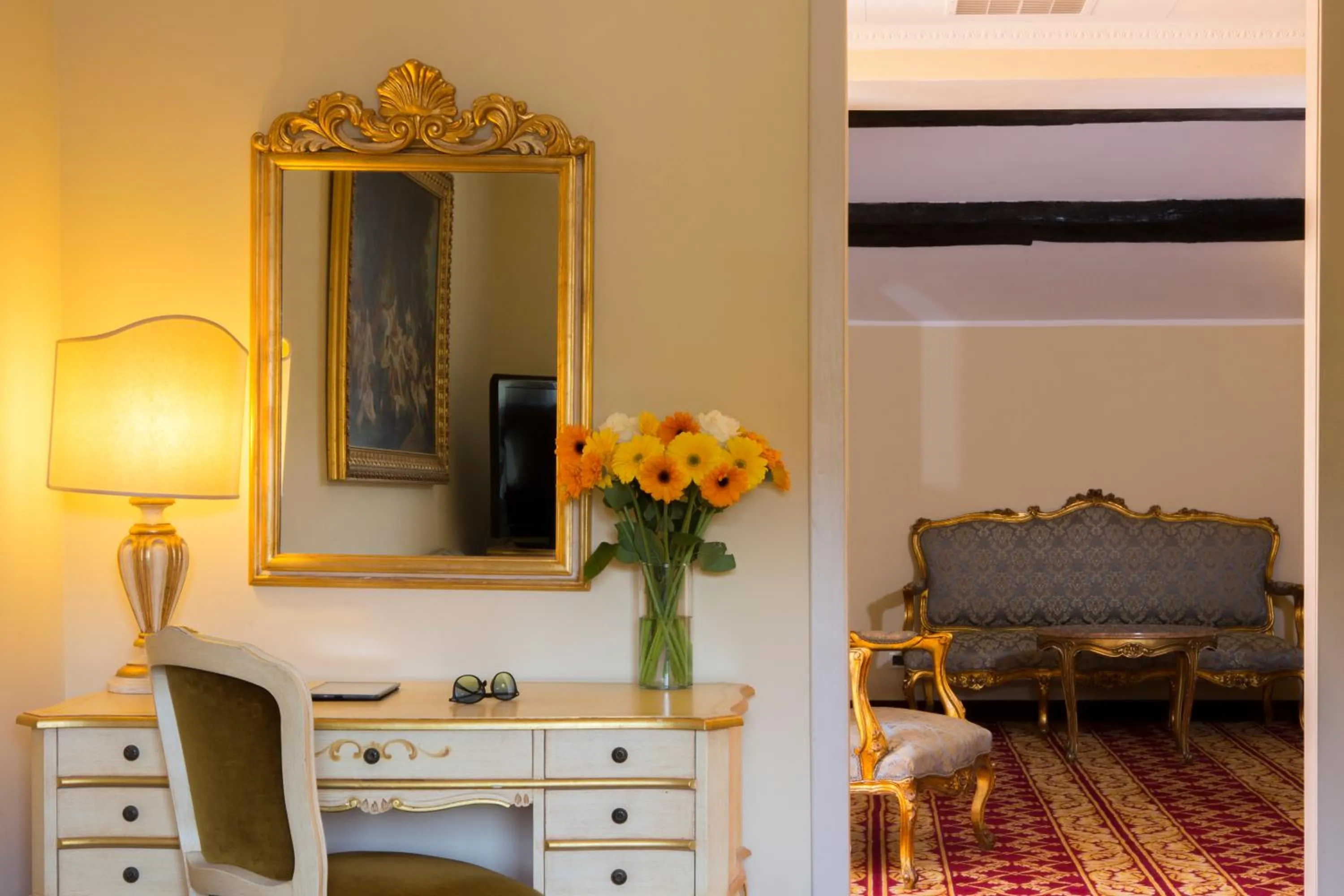 Photo of the whole room in Villa Tuscolana