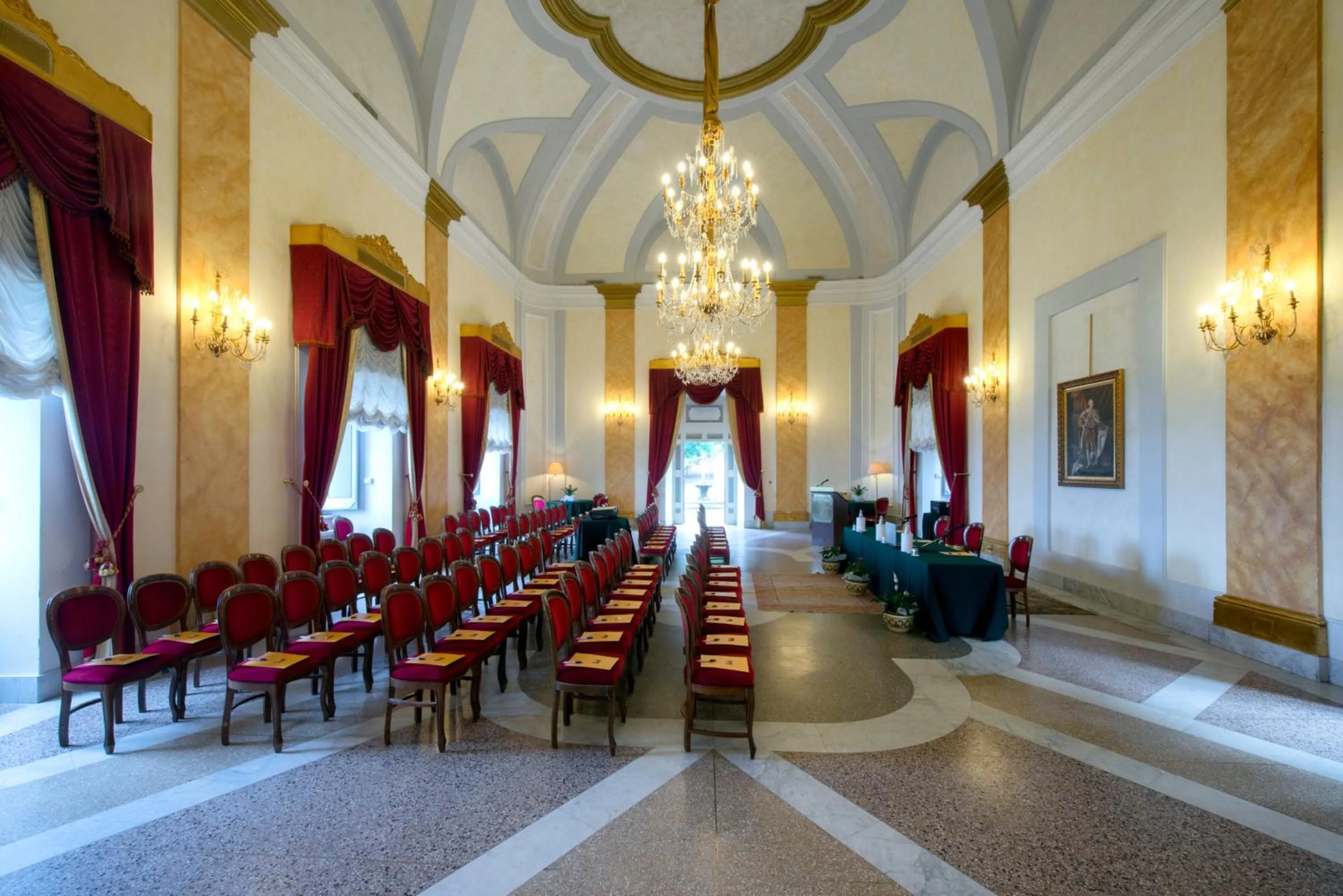 Business facilities in Villa Tuscolana