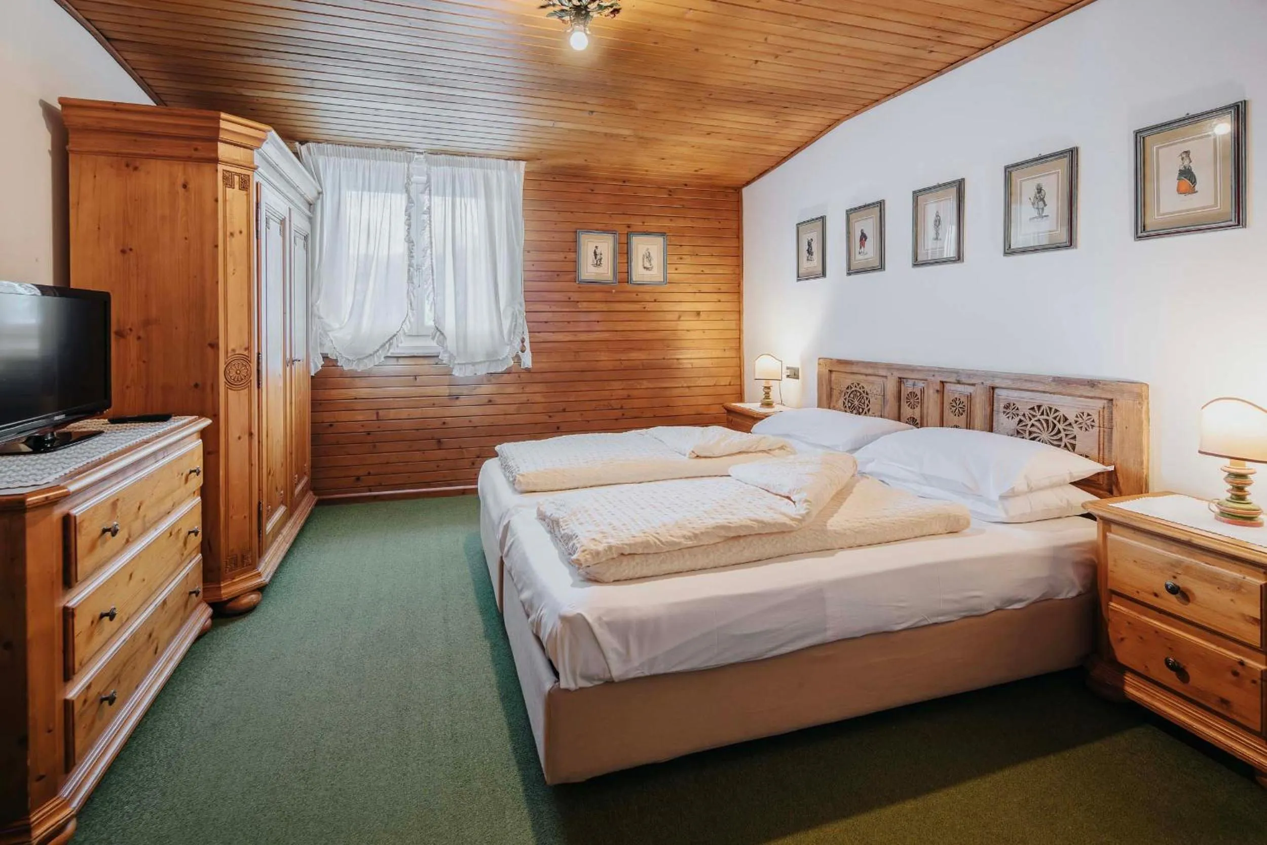 Bedroom, Bed in Hotel Menardi