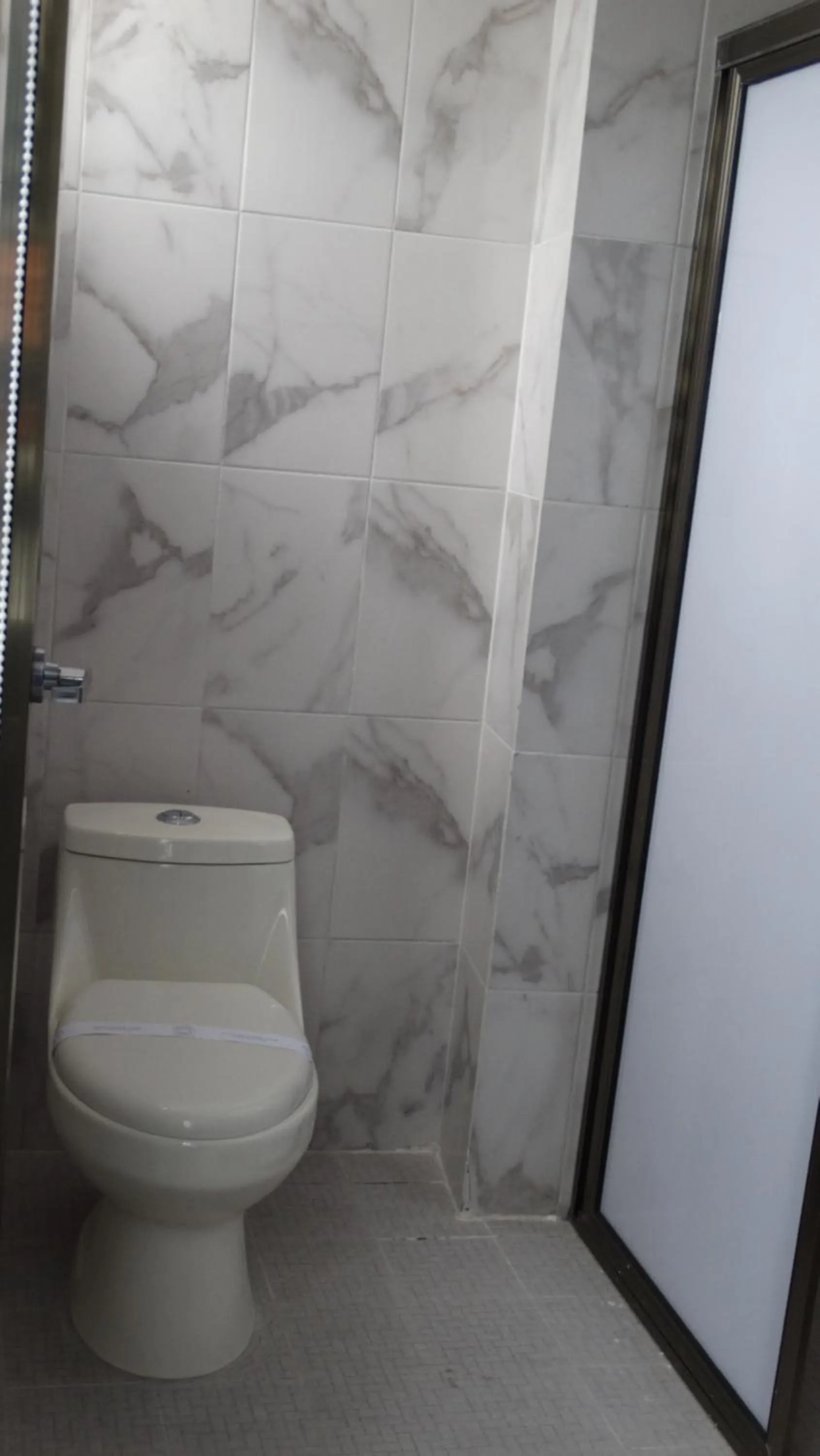 Shower in MOTEL & HOTEL ALJIBE