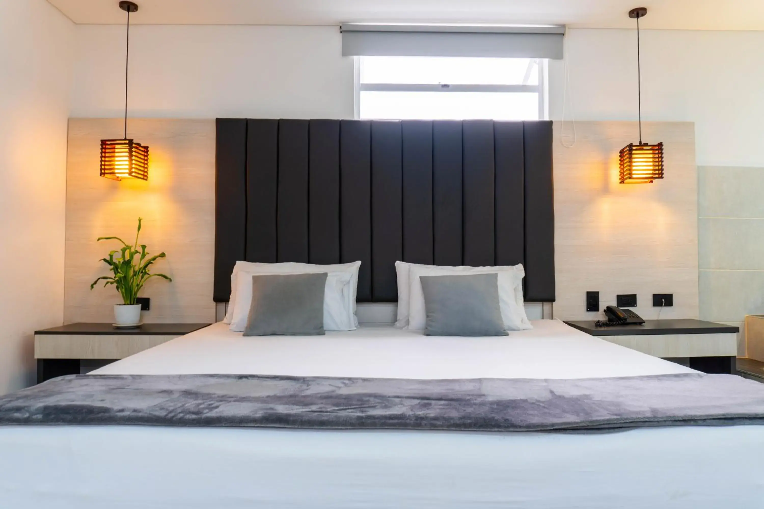 Deluxe King Room - single occupancy in Hotel California City Deluxe King Room - single occupancy in Hotel California City