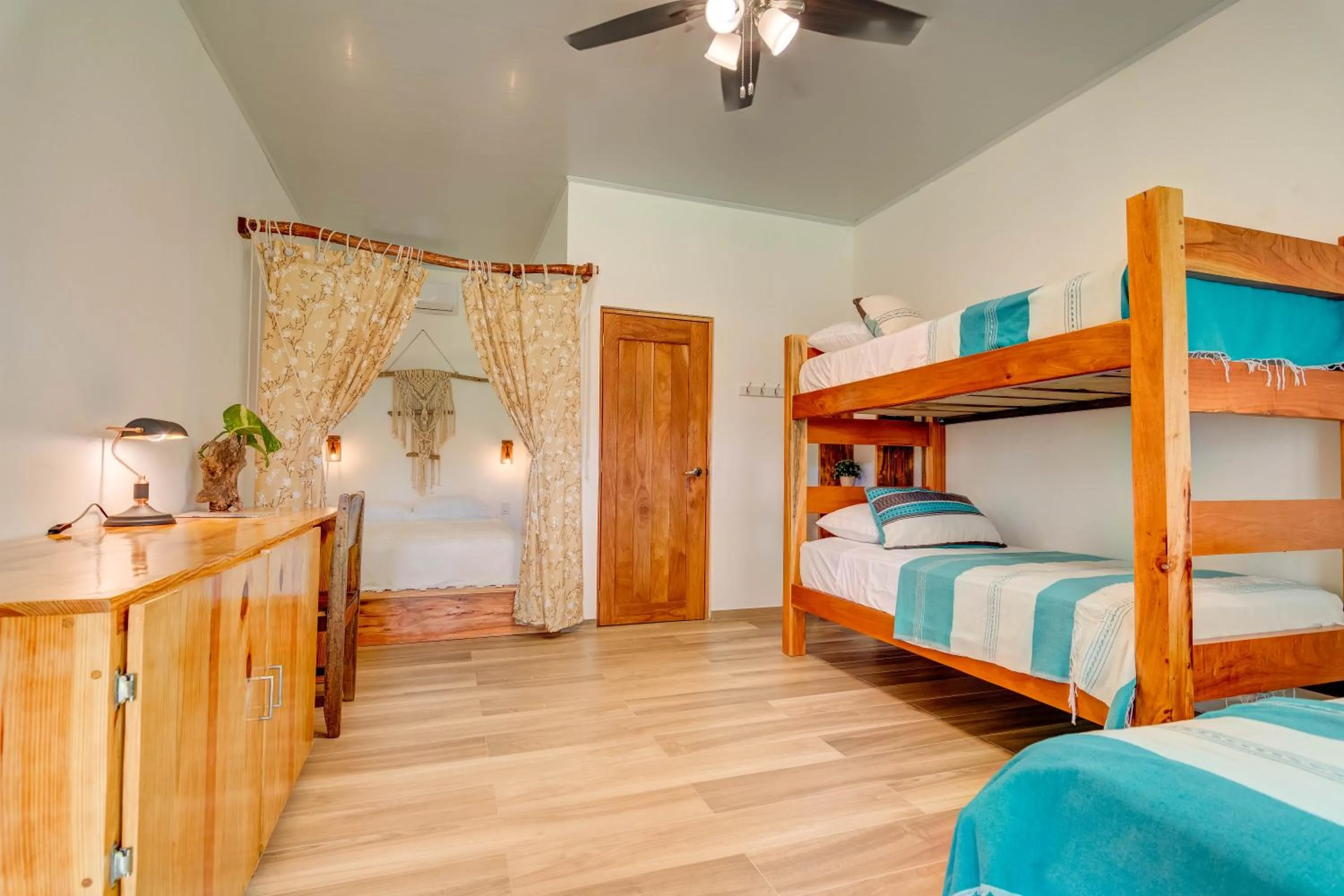 Bed in Beach Break Hotel & Surf Camp de Playa Venao