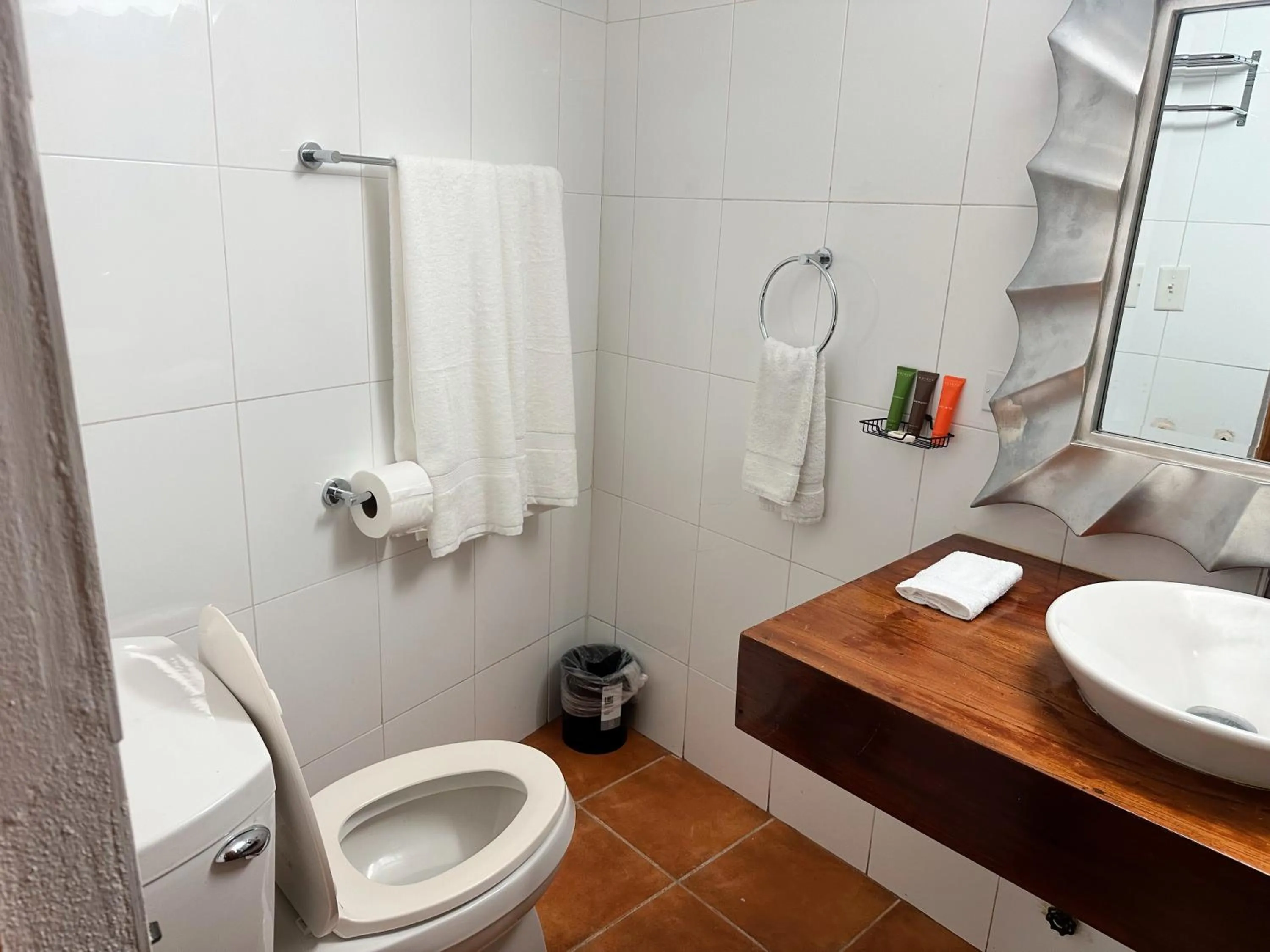 Bathroom in Oasis Hotel