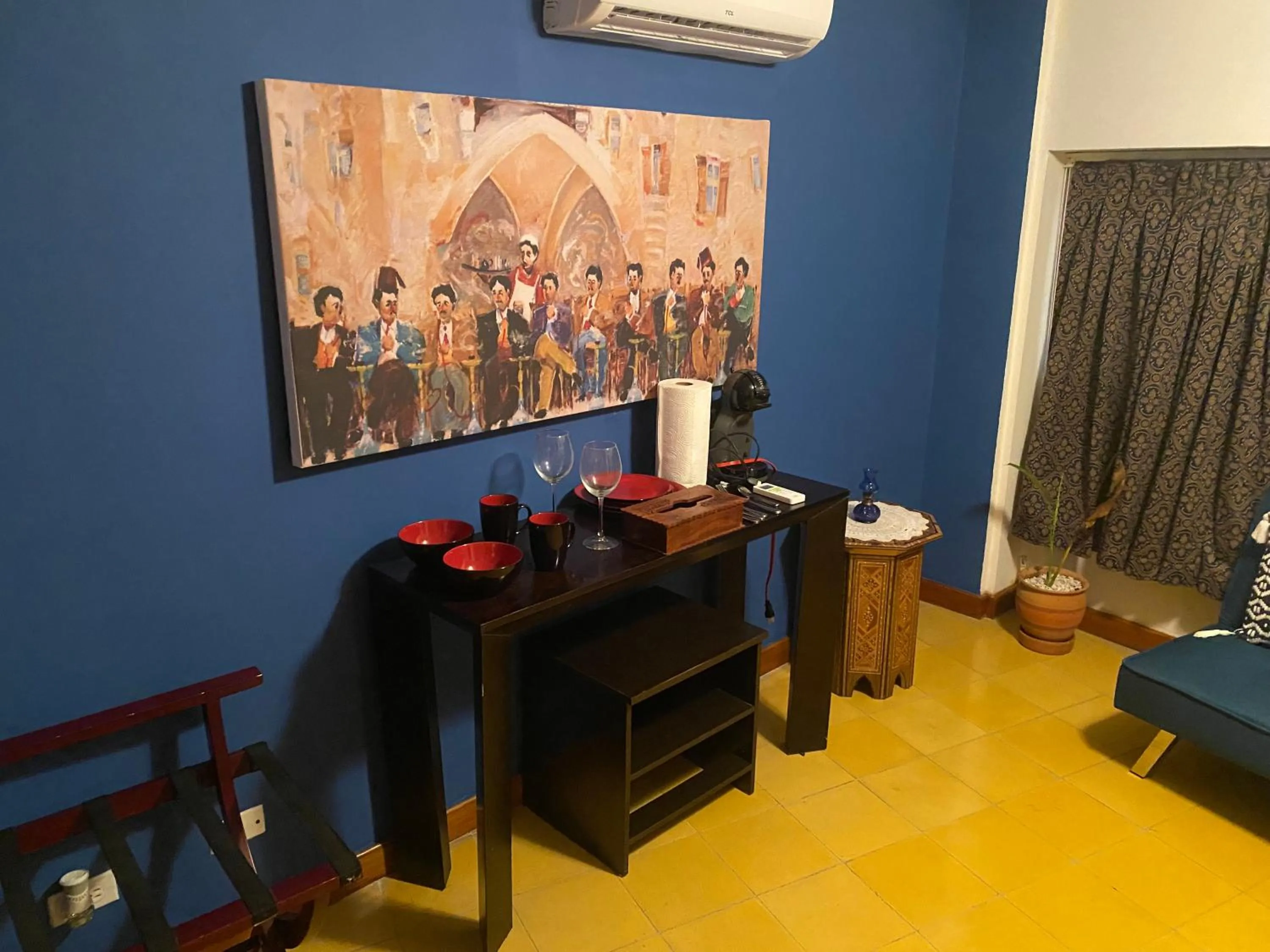 Living room in Oasis Hotel