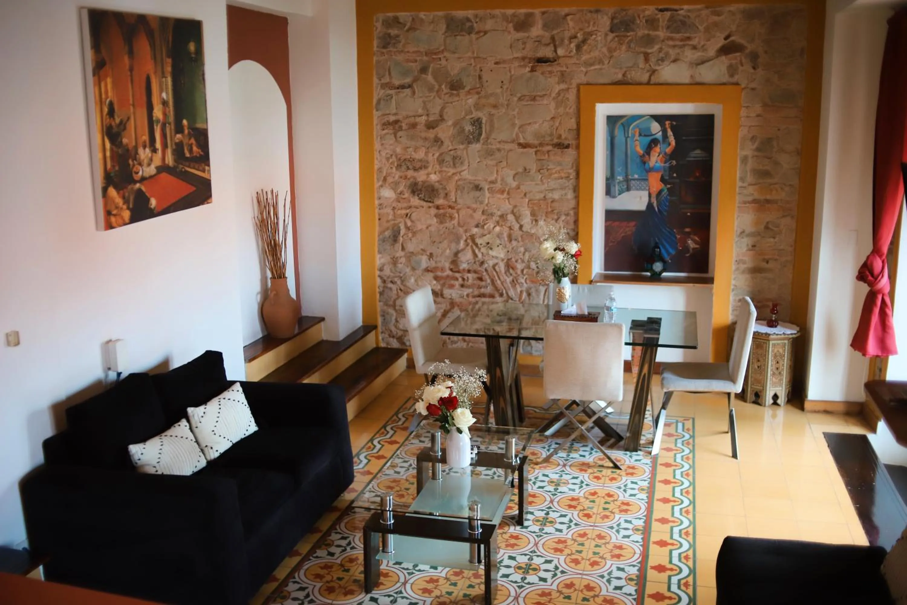 Living room in Oasis Hotel