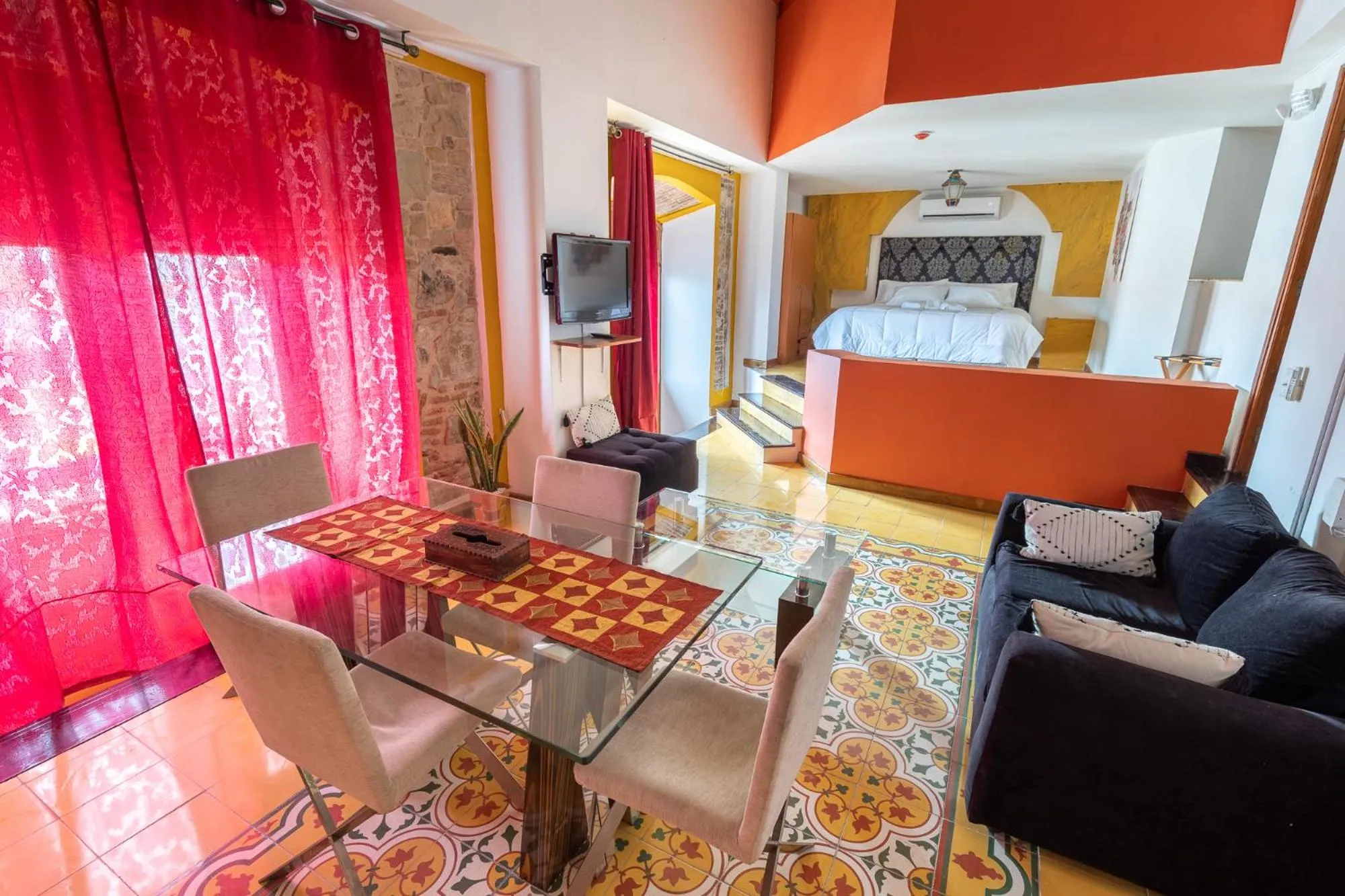 Photo of the whole room in Oasis Hotel