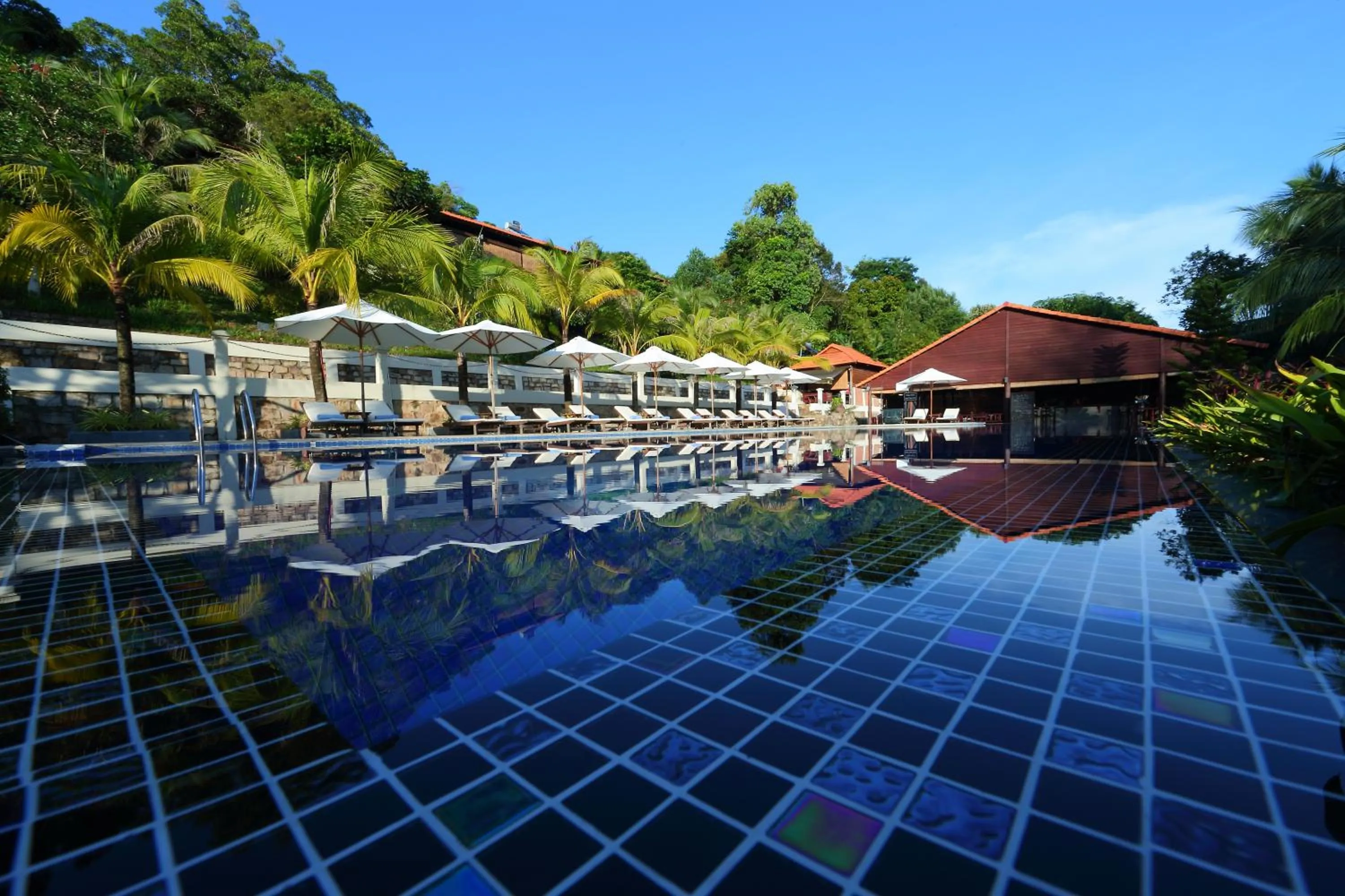 Swimming pool in Sea Sense Resort
