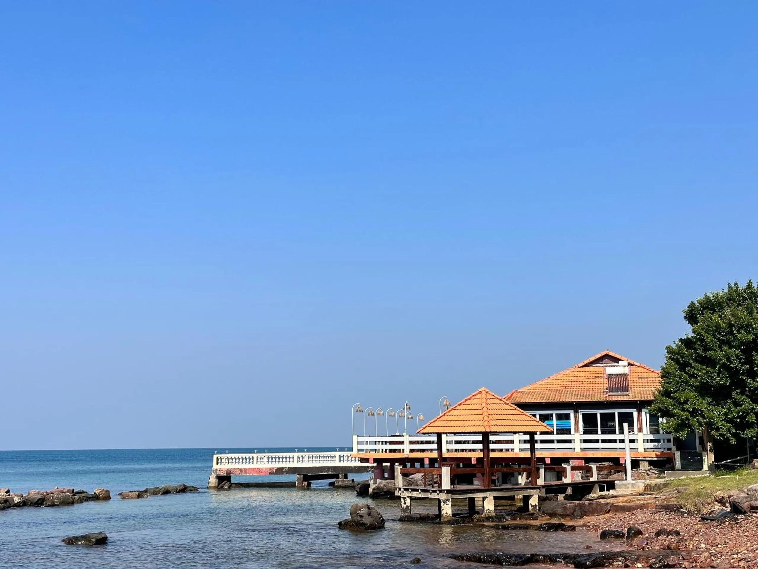 Restaurant/places to eat in Sea Sense Resort