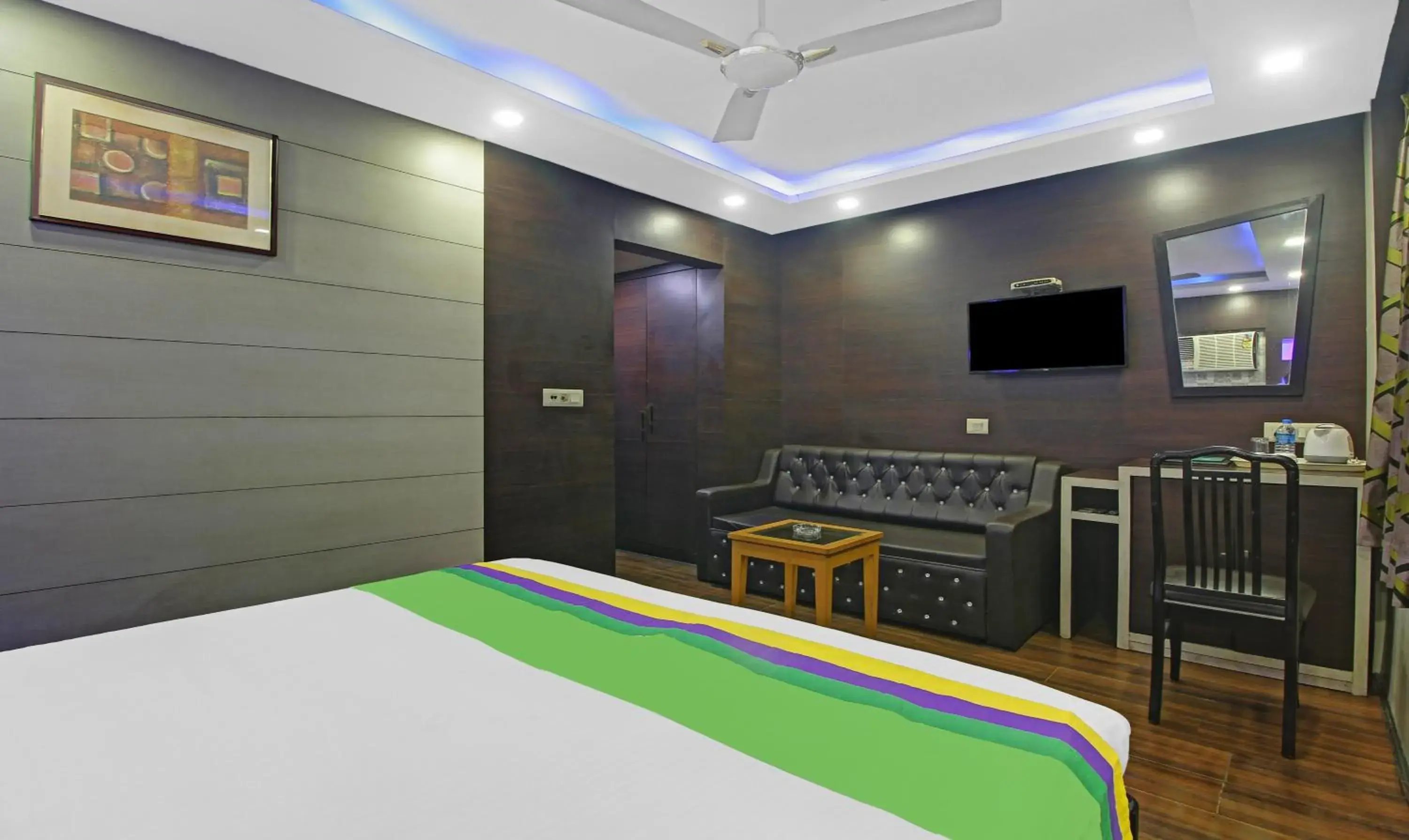 Bedroom, Bed in Treebo Mangalam Bedroom, Bed in Treebo Mangalam