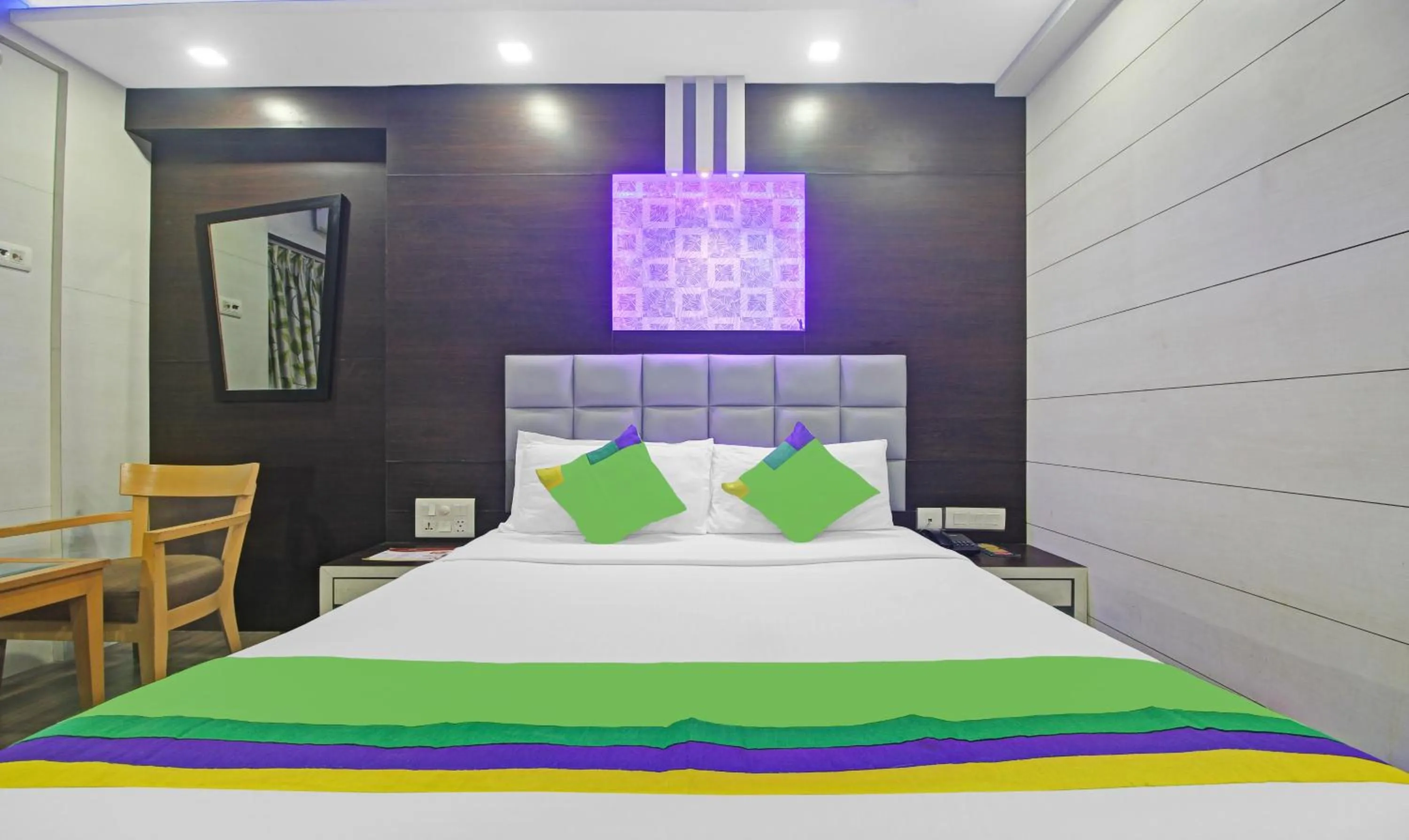 Bedroom, Bed in Treebo Mangalam, Bhawanipur