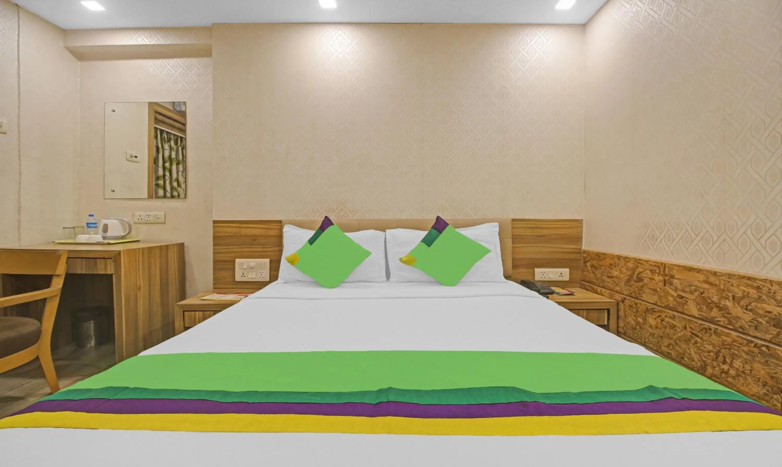 Bedroom, Bed in Treebo Mangalam Bedroom, Bed in Treebo Mangalam