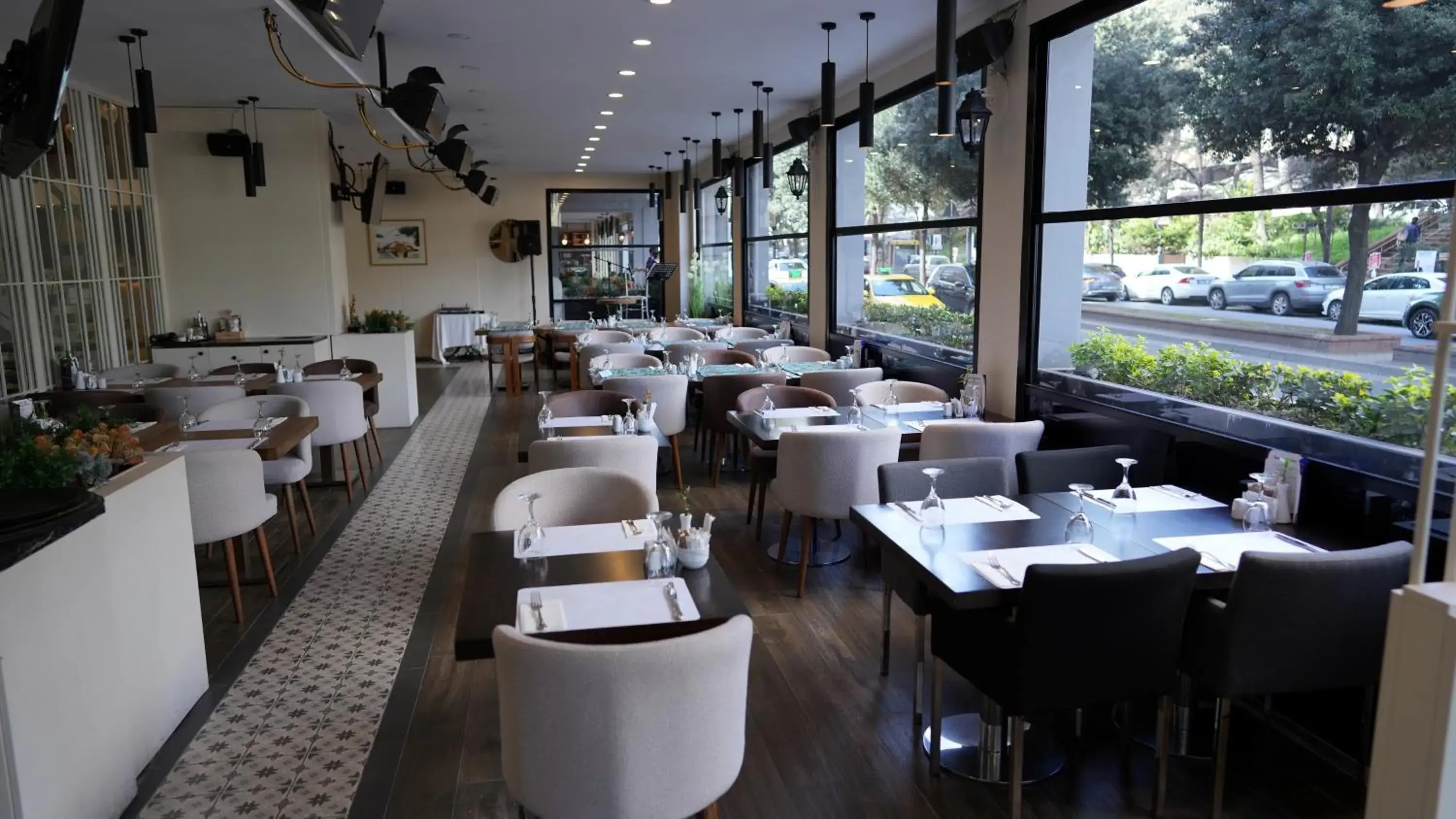 Restaurant/places to eat in Dedeman Istanbul Restaurant/places to eat in Dedeman Istanbul