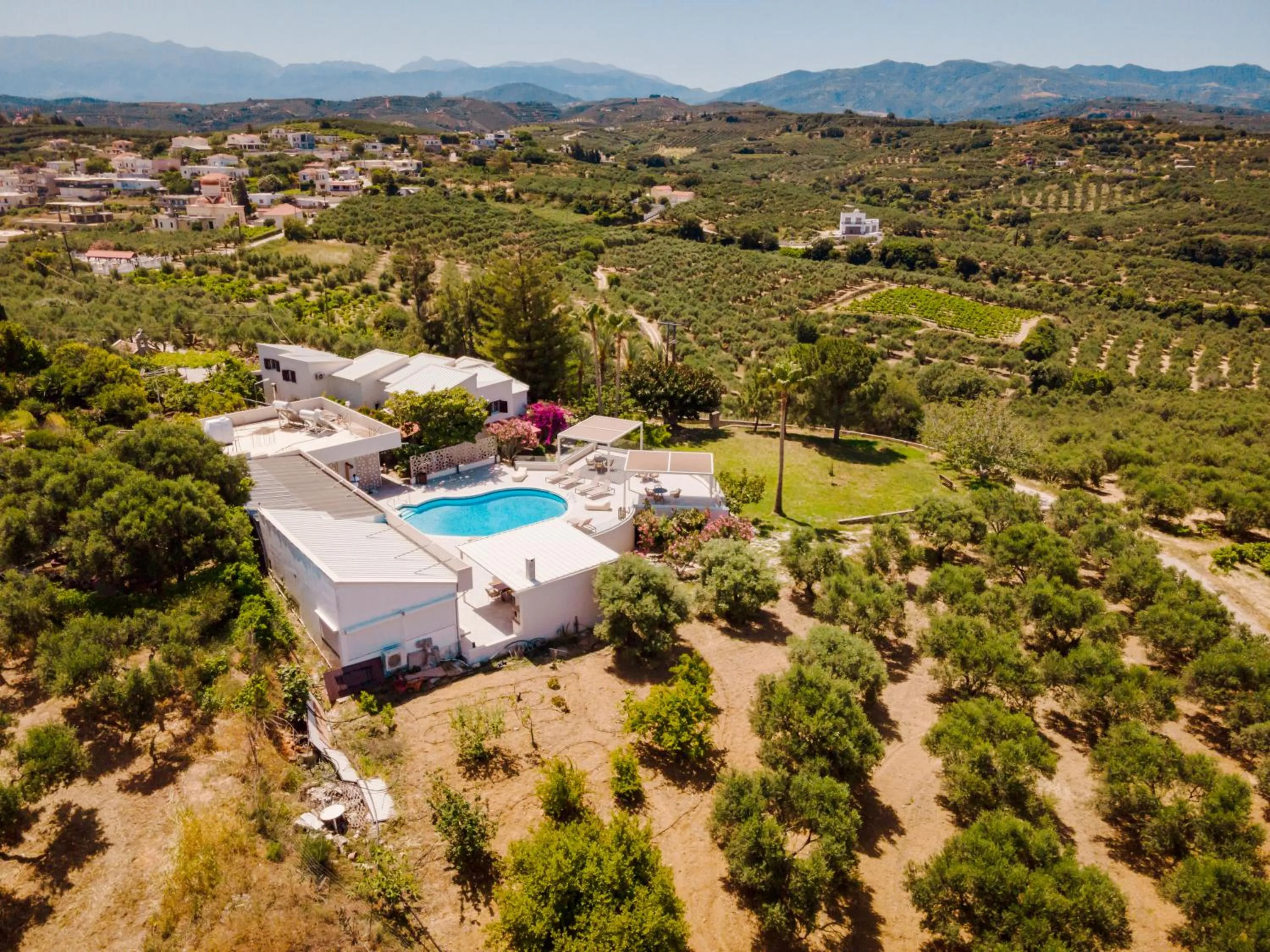 Bird's eye view in Rose of Crete