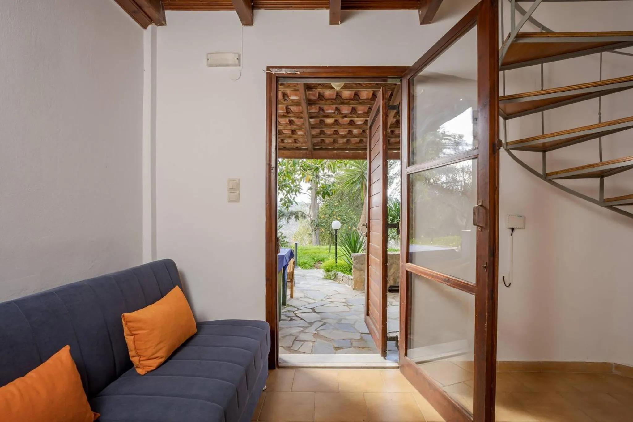 Communal lounge/ TV room in Rose of Crete