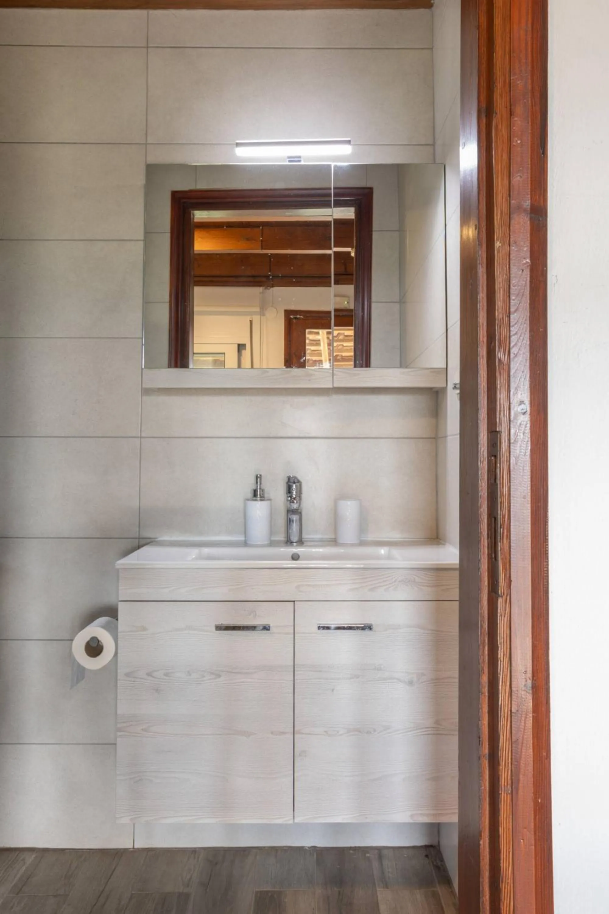 Bathroom in Rose of Crete