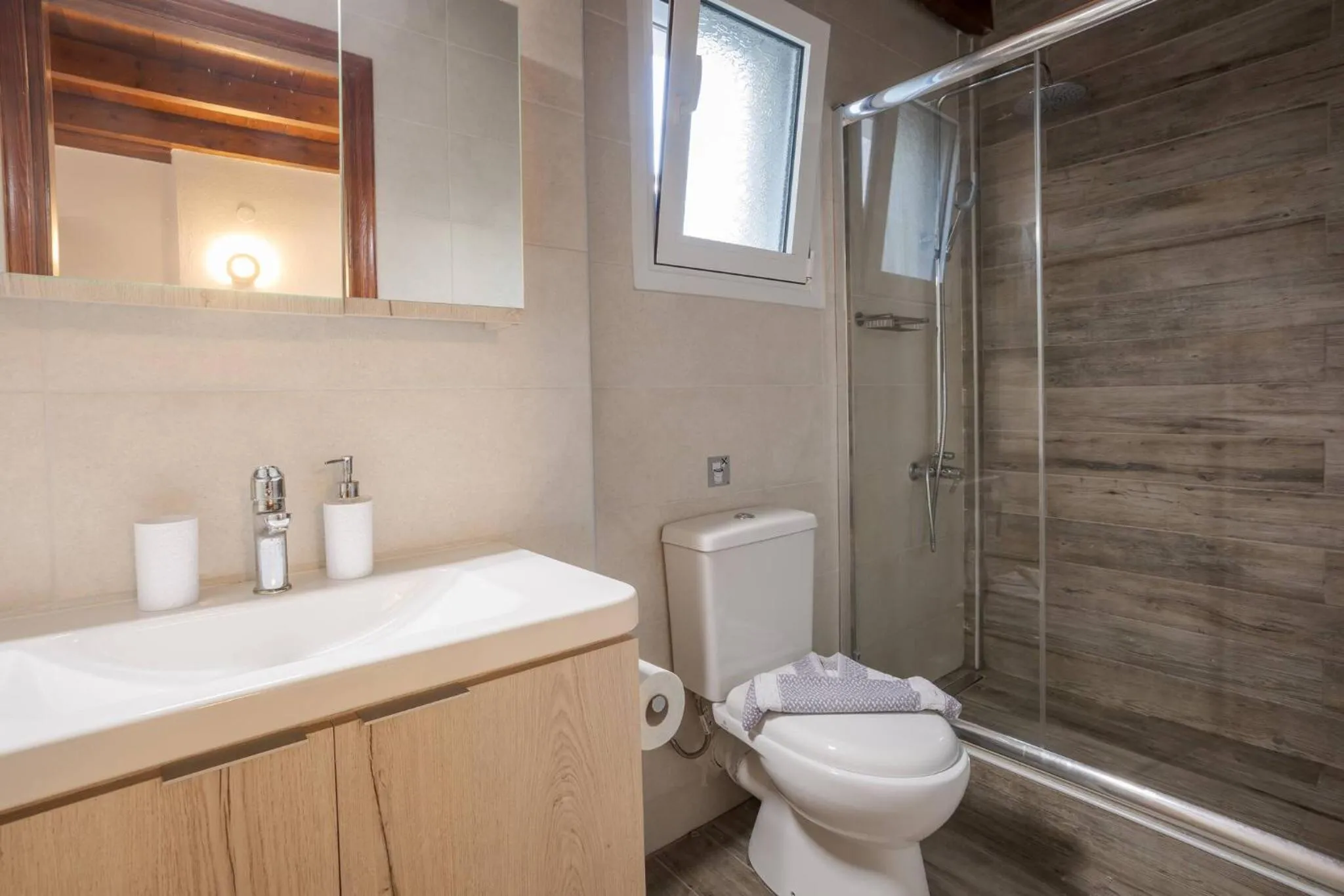 Bathroom in Rose of Crete