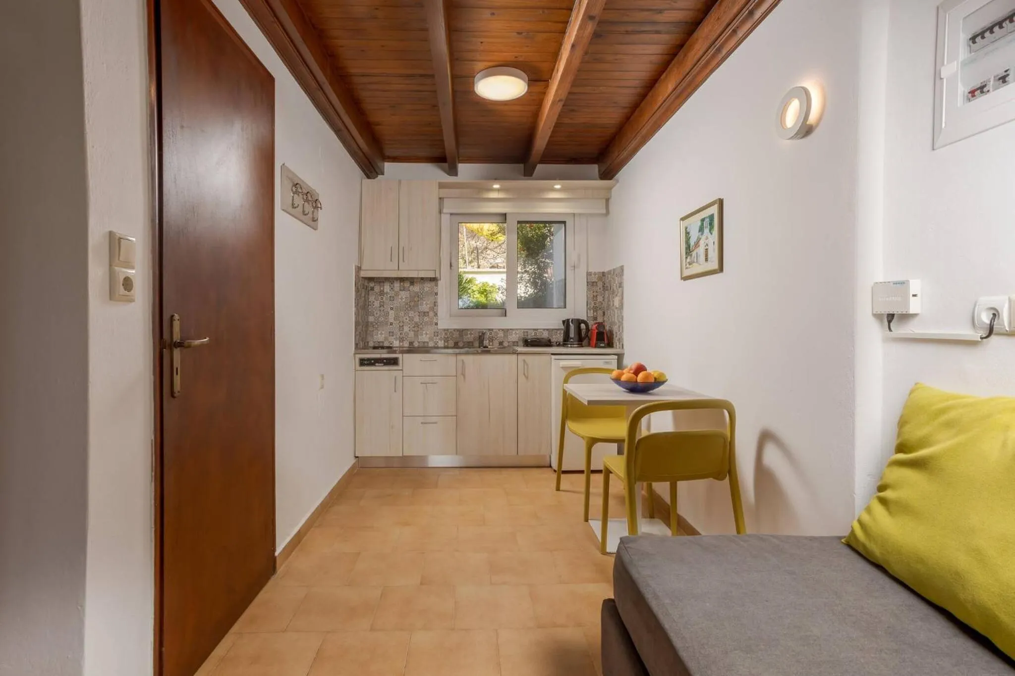 Communal lounge/ TV room in Rose of Crete
