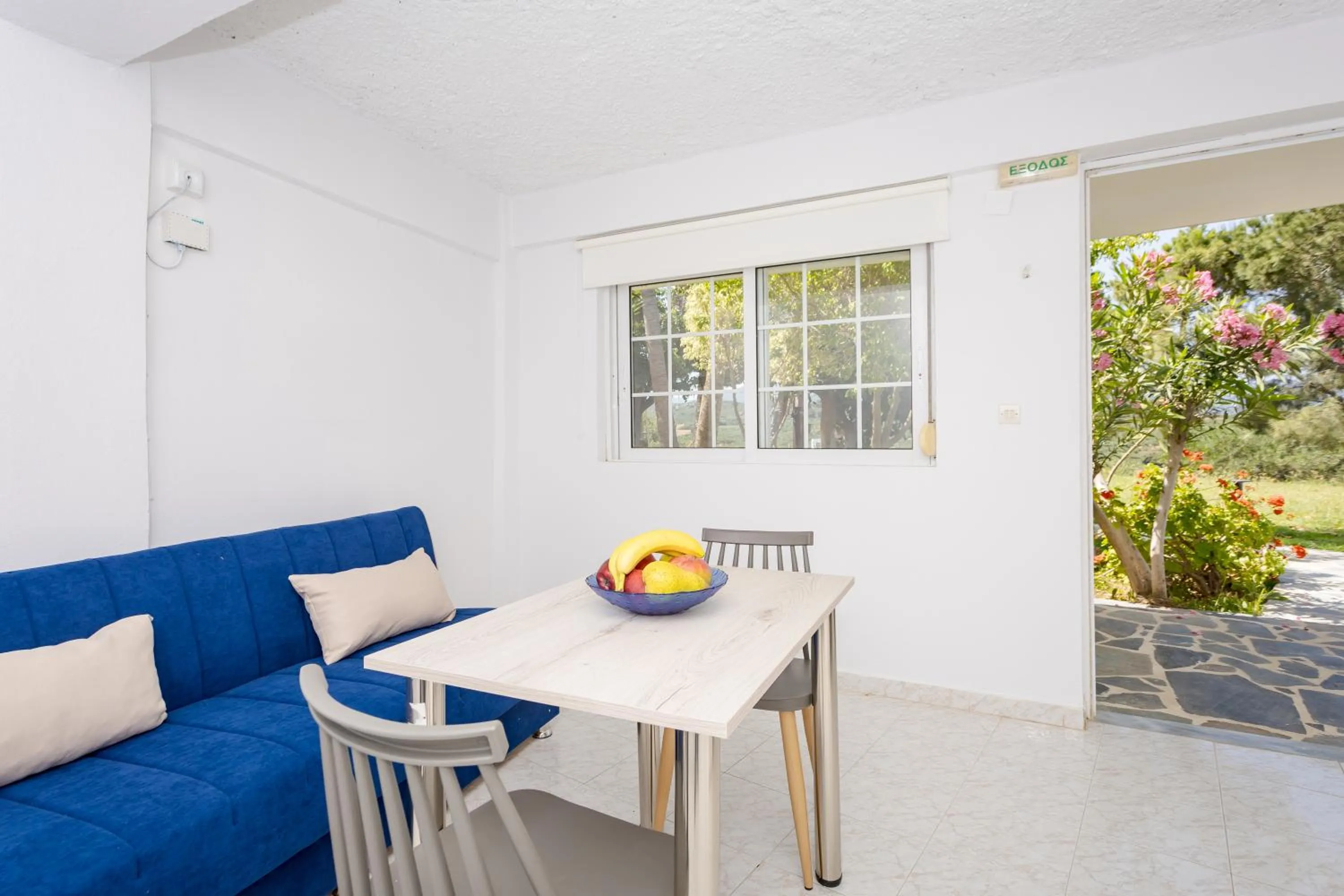 Dining area in Rose of Crete