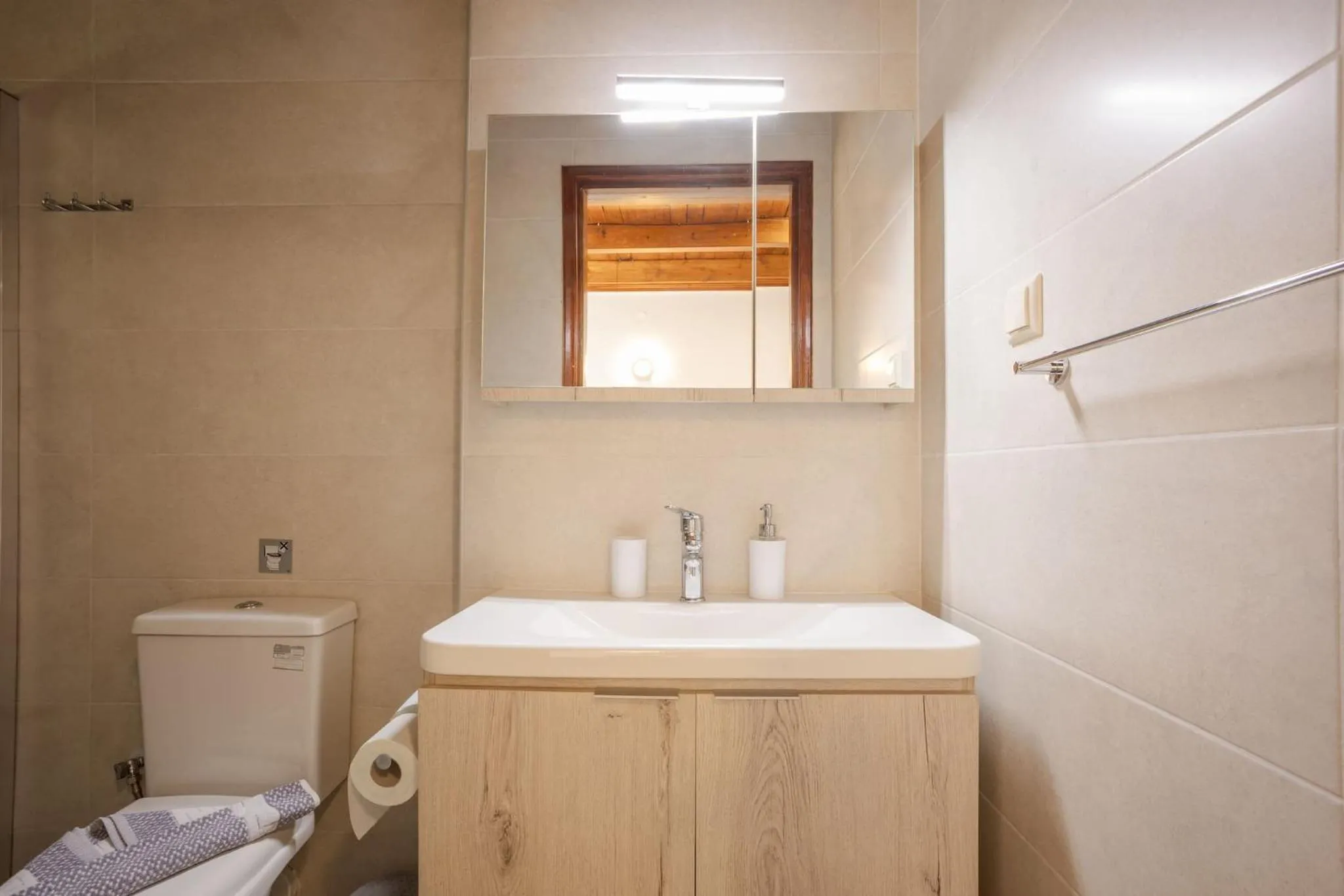 Bathroom in Rose of Crete