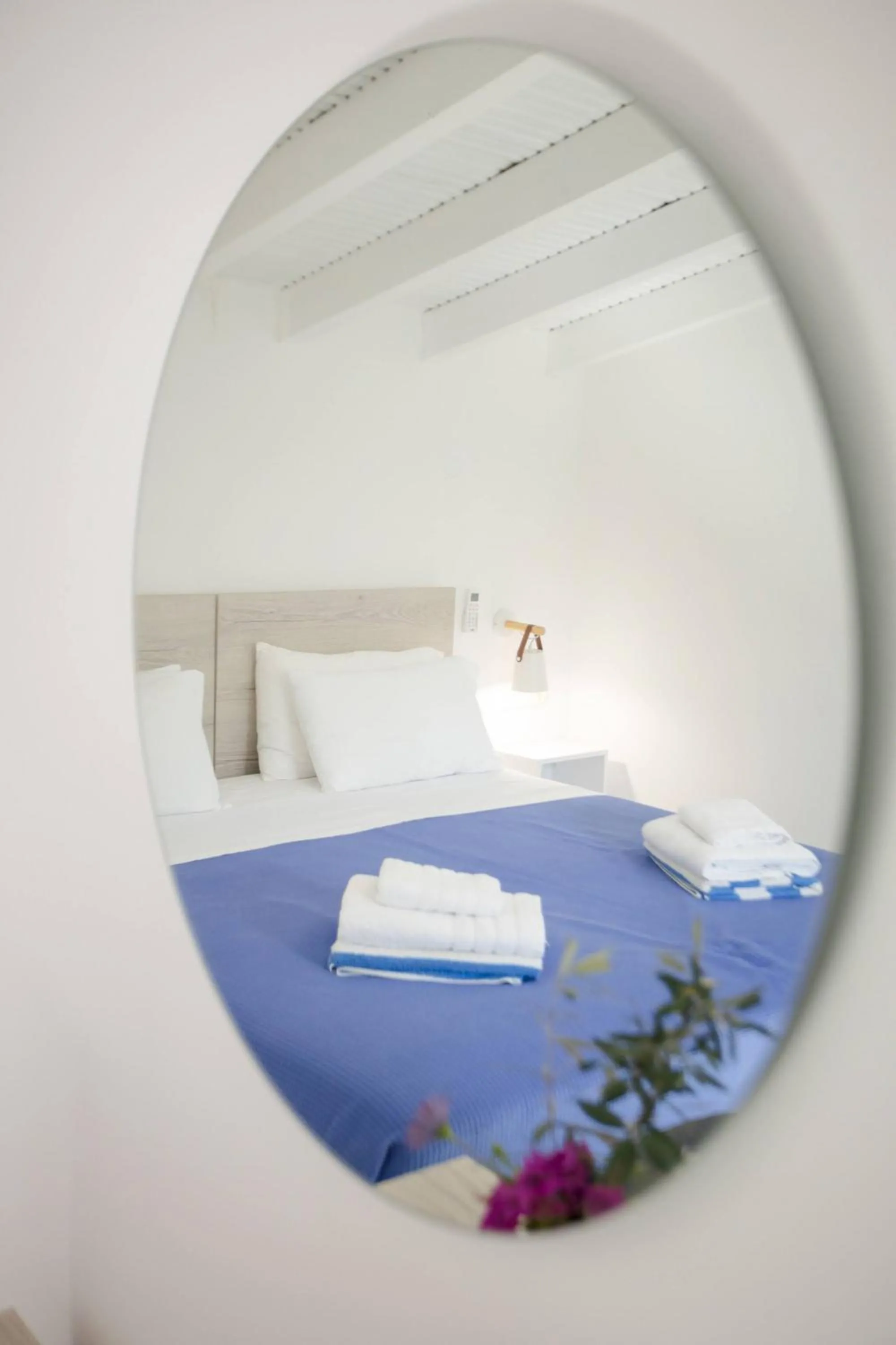Other, Bed in Rose of Crete