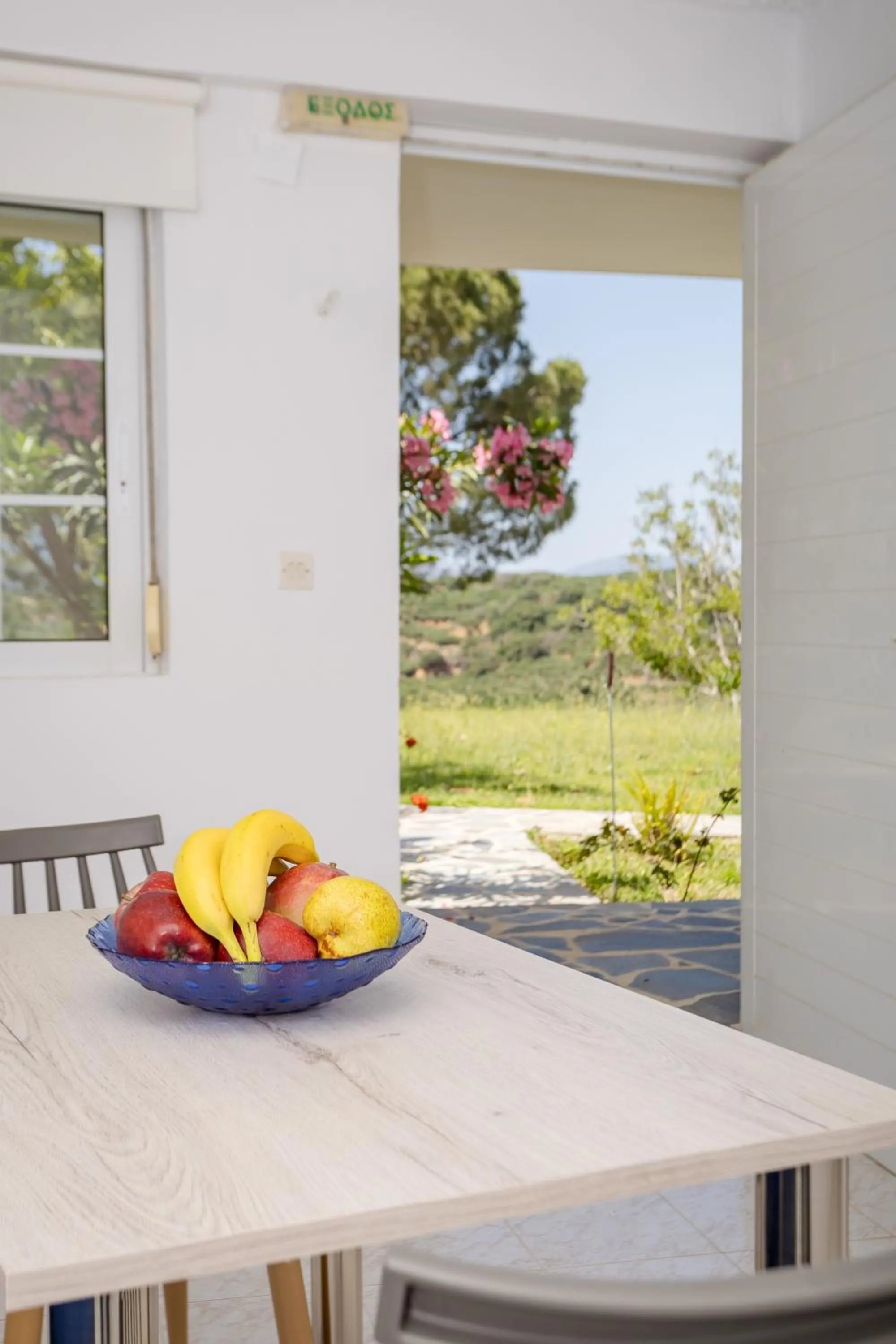 Dining area in Rose of Crete
