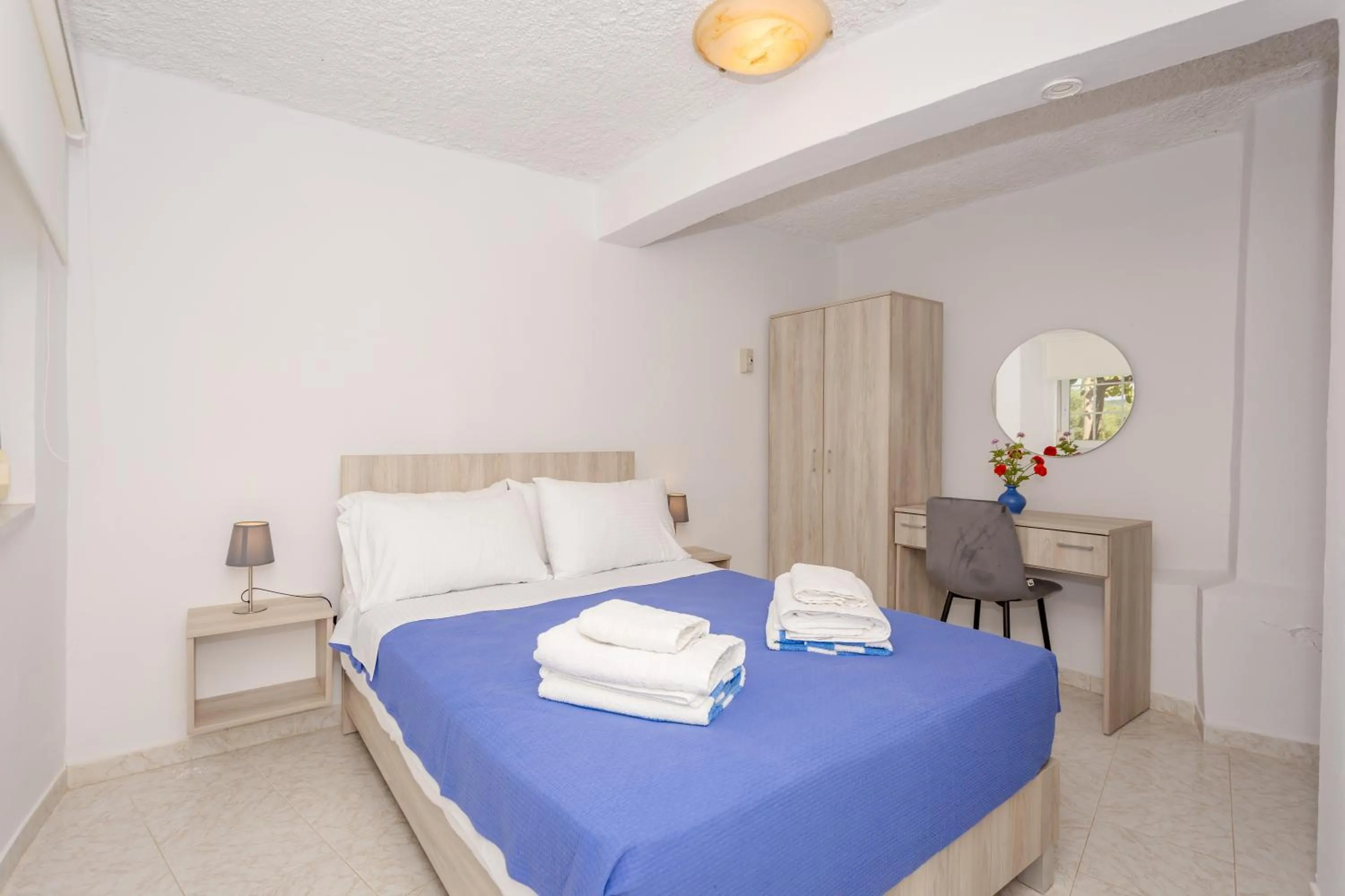 Bedroom, Bed in Rose of Crete