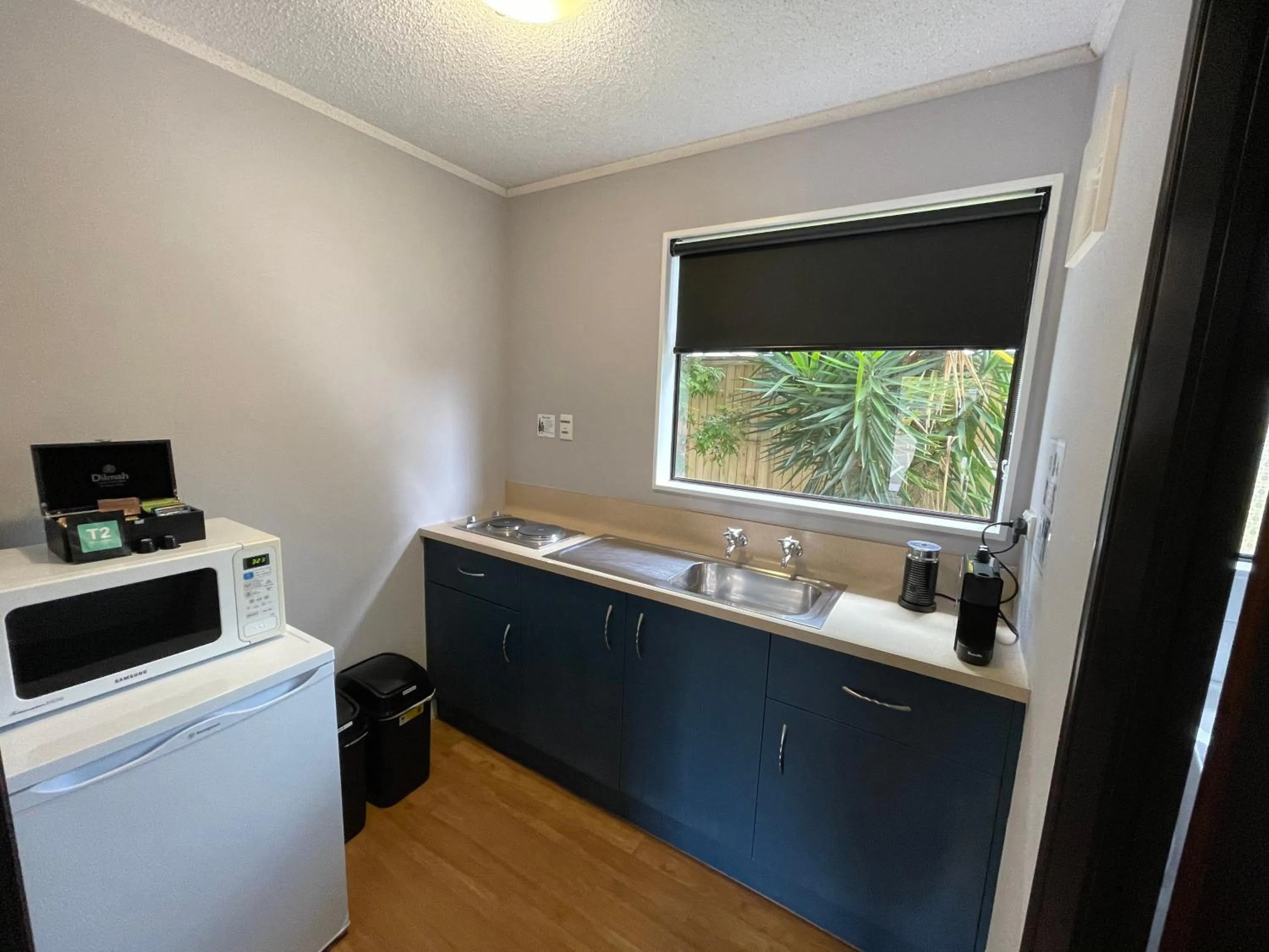 Coffee/tea facilities in Hacienda Motor Lodge