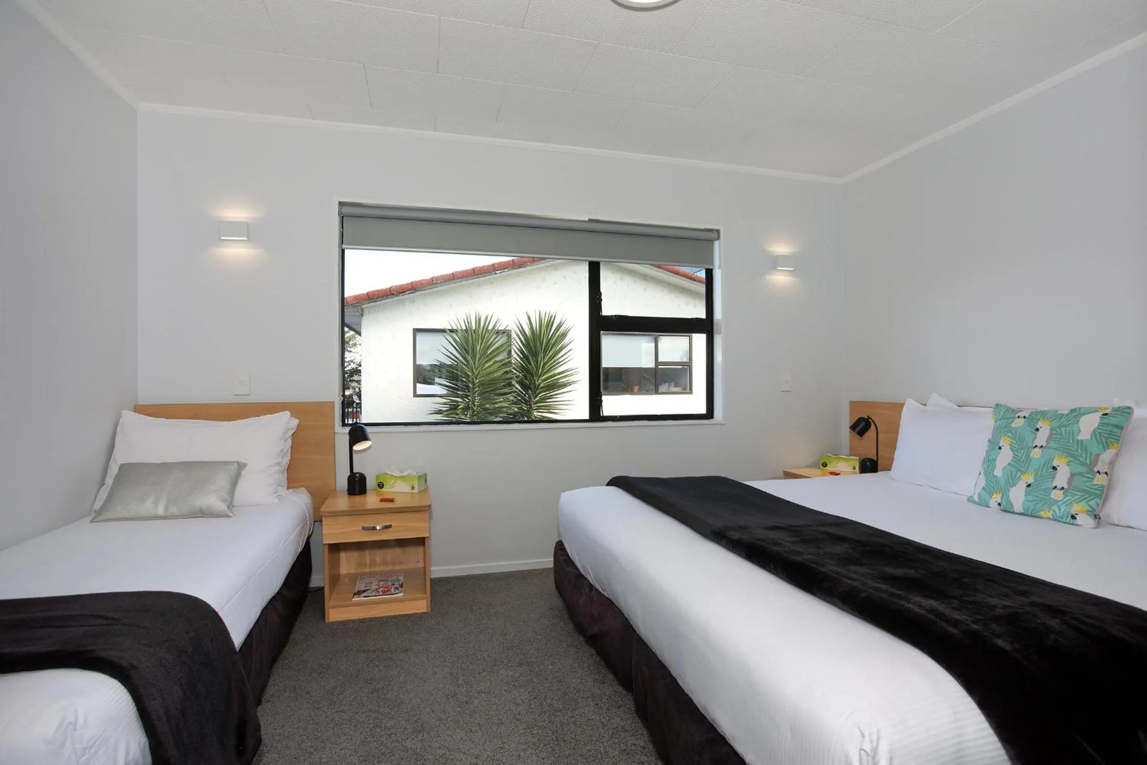 Bed in Hacienda Motor Lodge