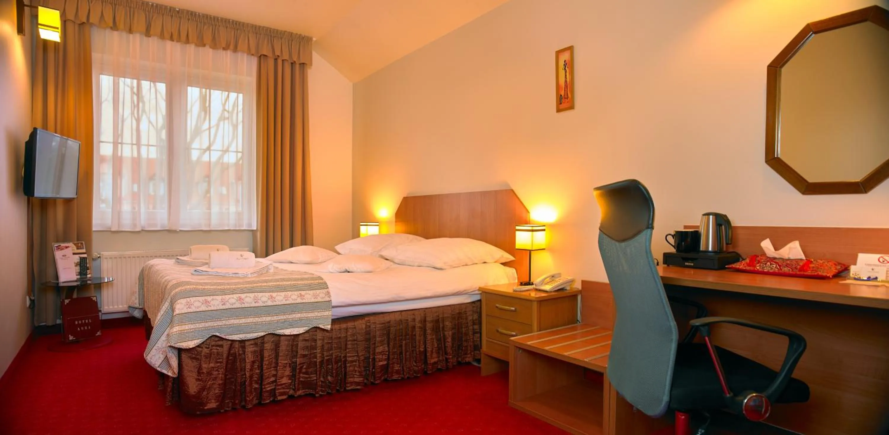 Photo of the whole room, Bed in Aura - Hotel & Restaurant & Sauna