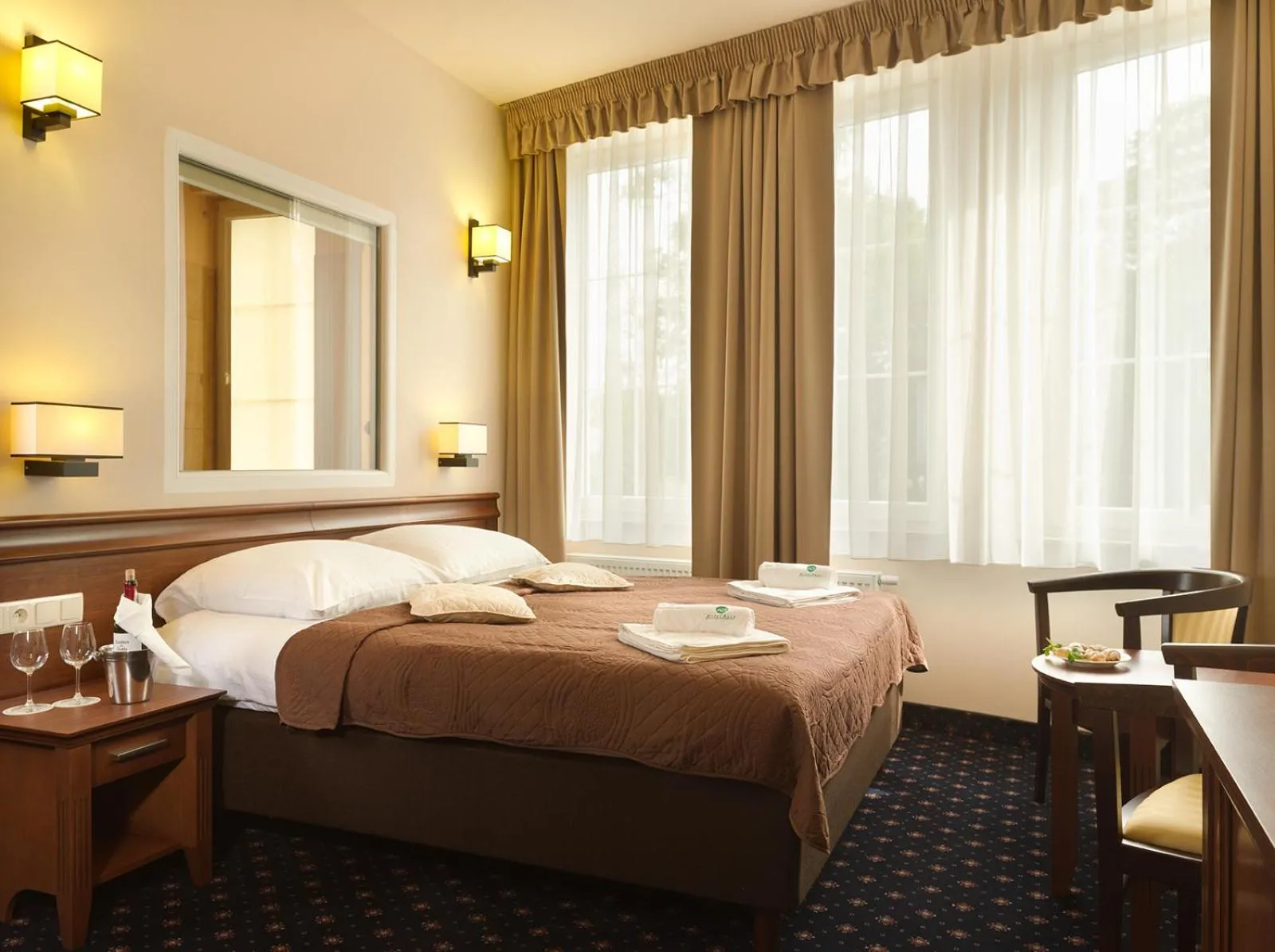 Decorative detail, Bed in Aura - Hotel & Restaurant & Sauna