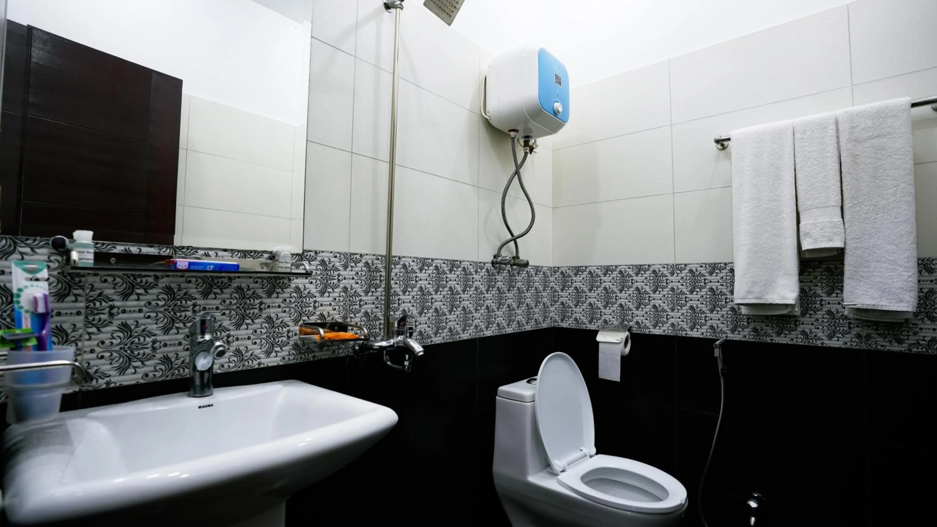 Bathroom in Hotel Nova