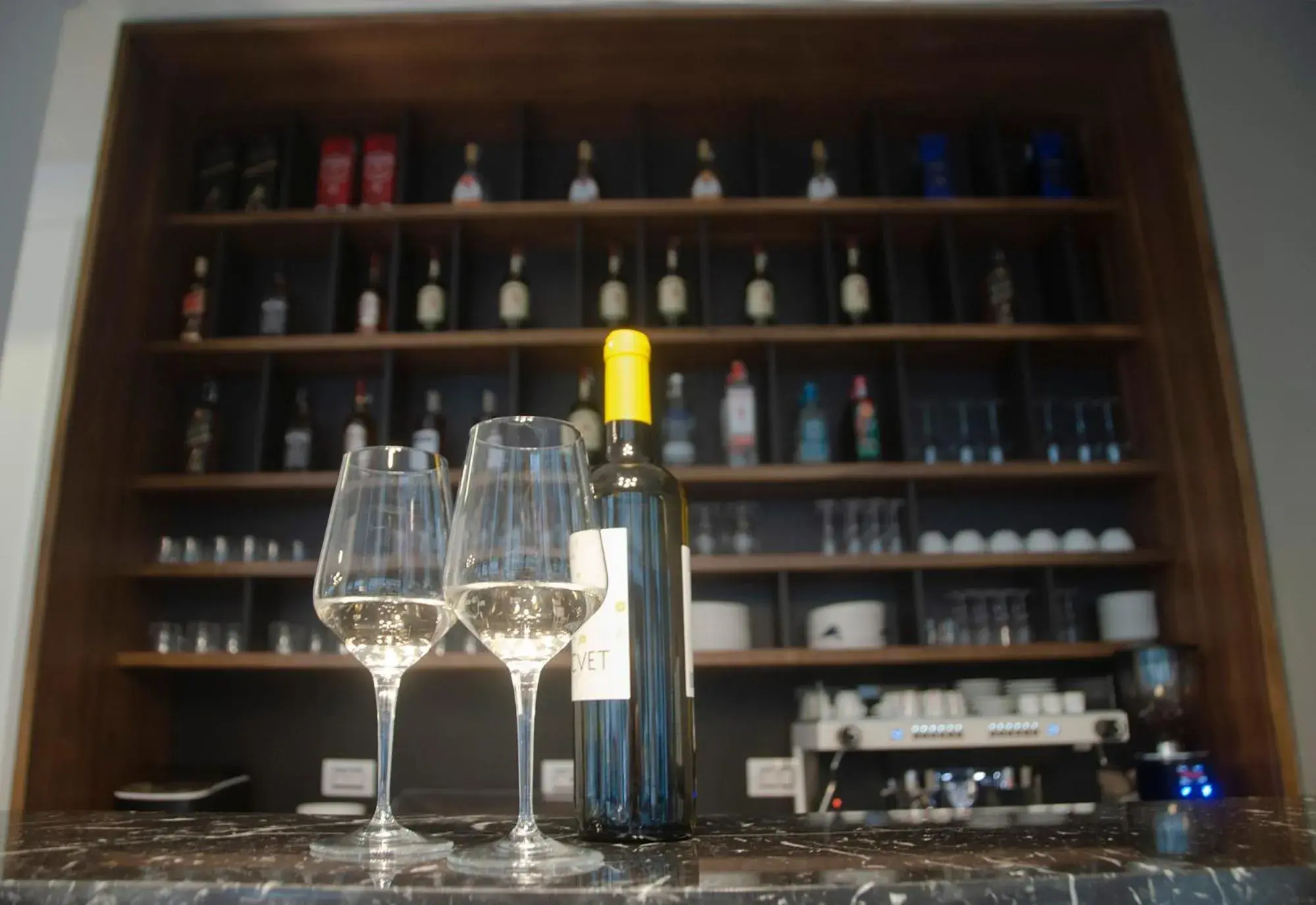 Lounge or bar in H41 Luxury Suites Lounge or bar in H41 Luxury Suites