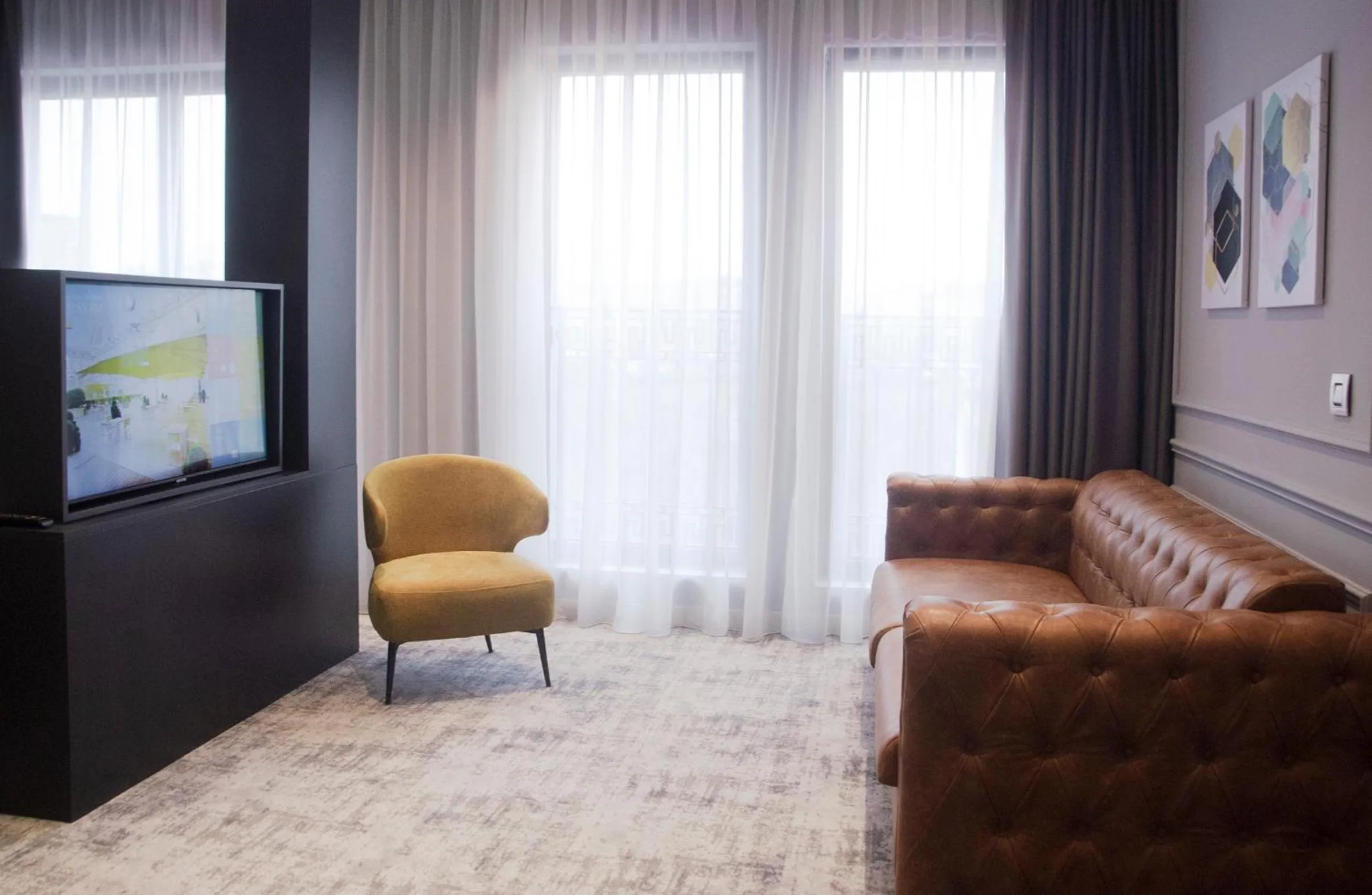 TV and multimedia in H41 Luxury Suites