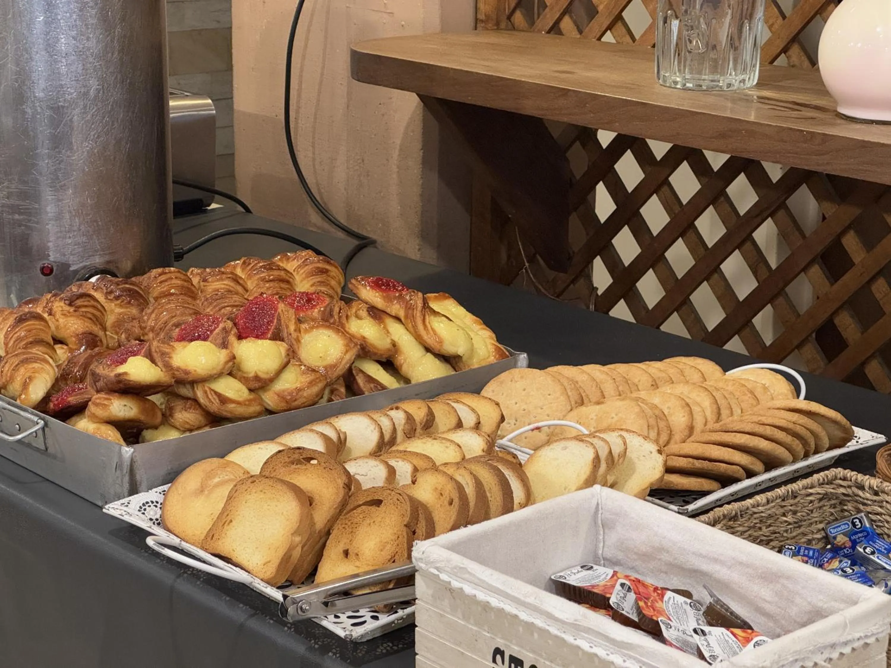 Breakfast in Hotel San Rafael