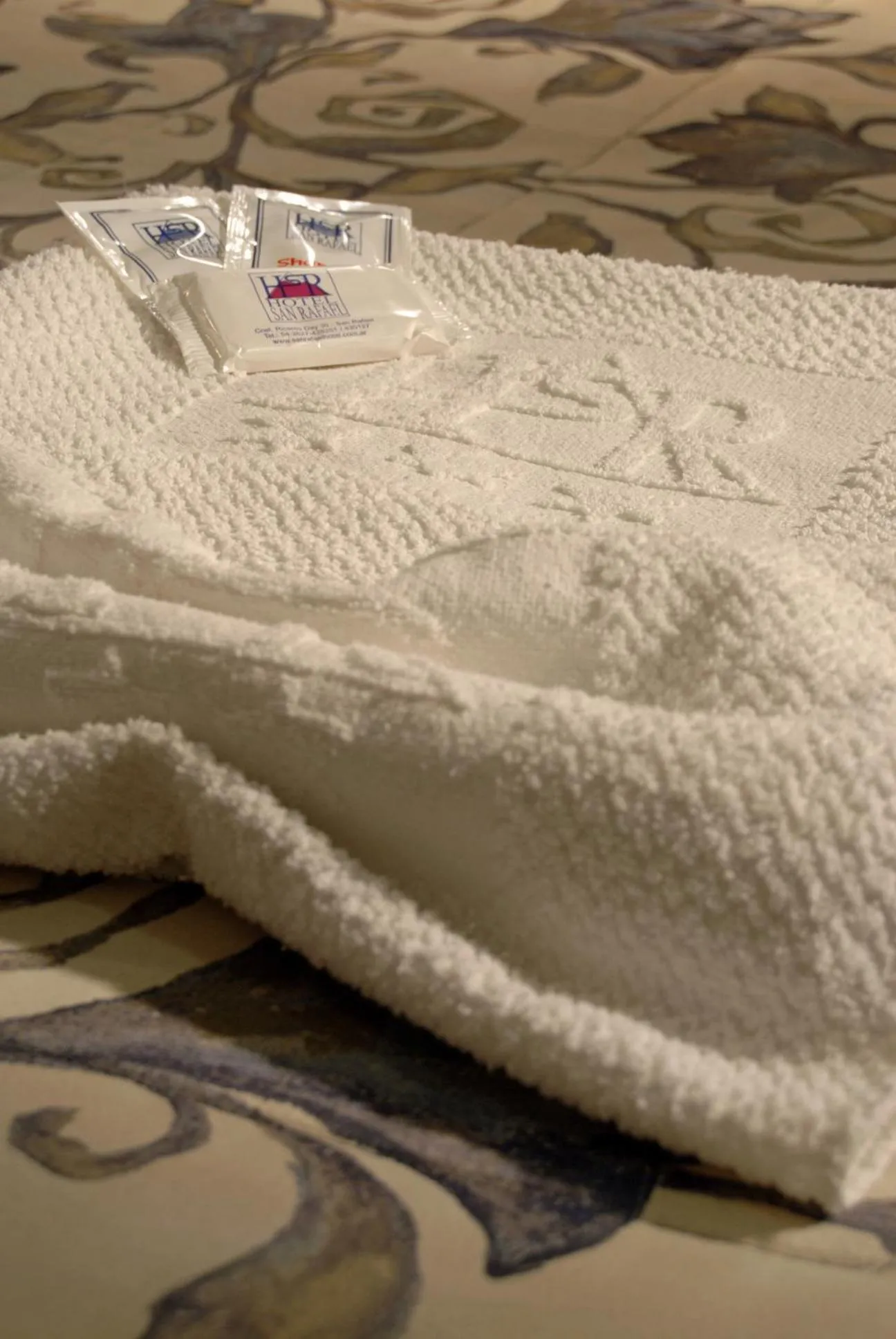 Bed in Hotel San Rafael