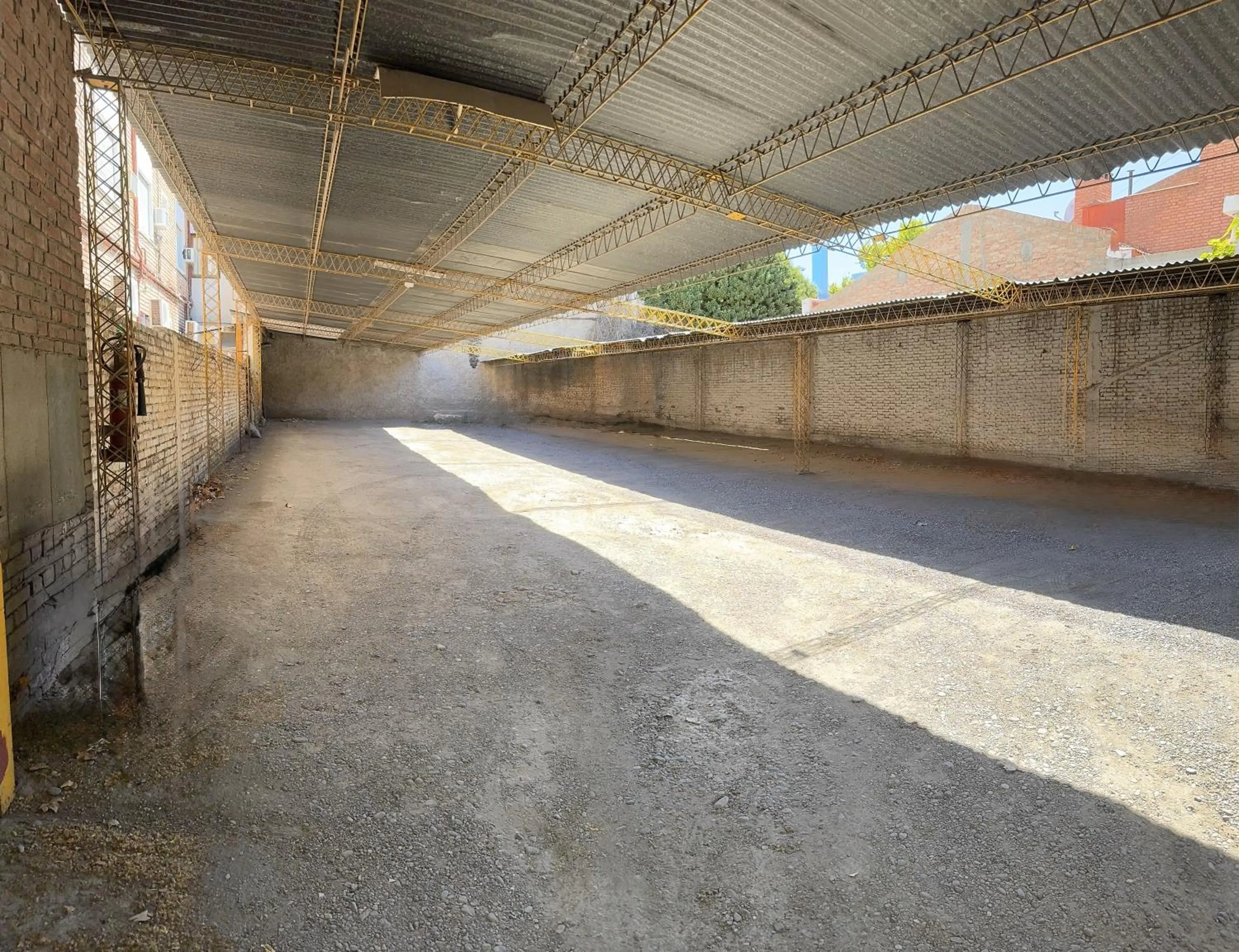 Parking in Hotel Dali