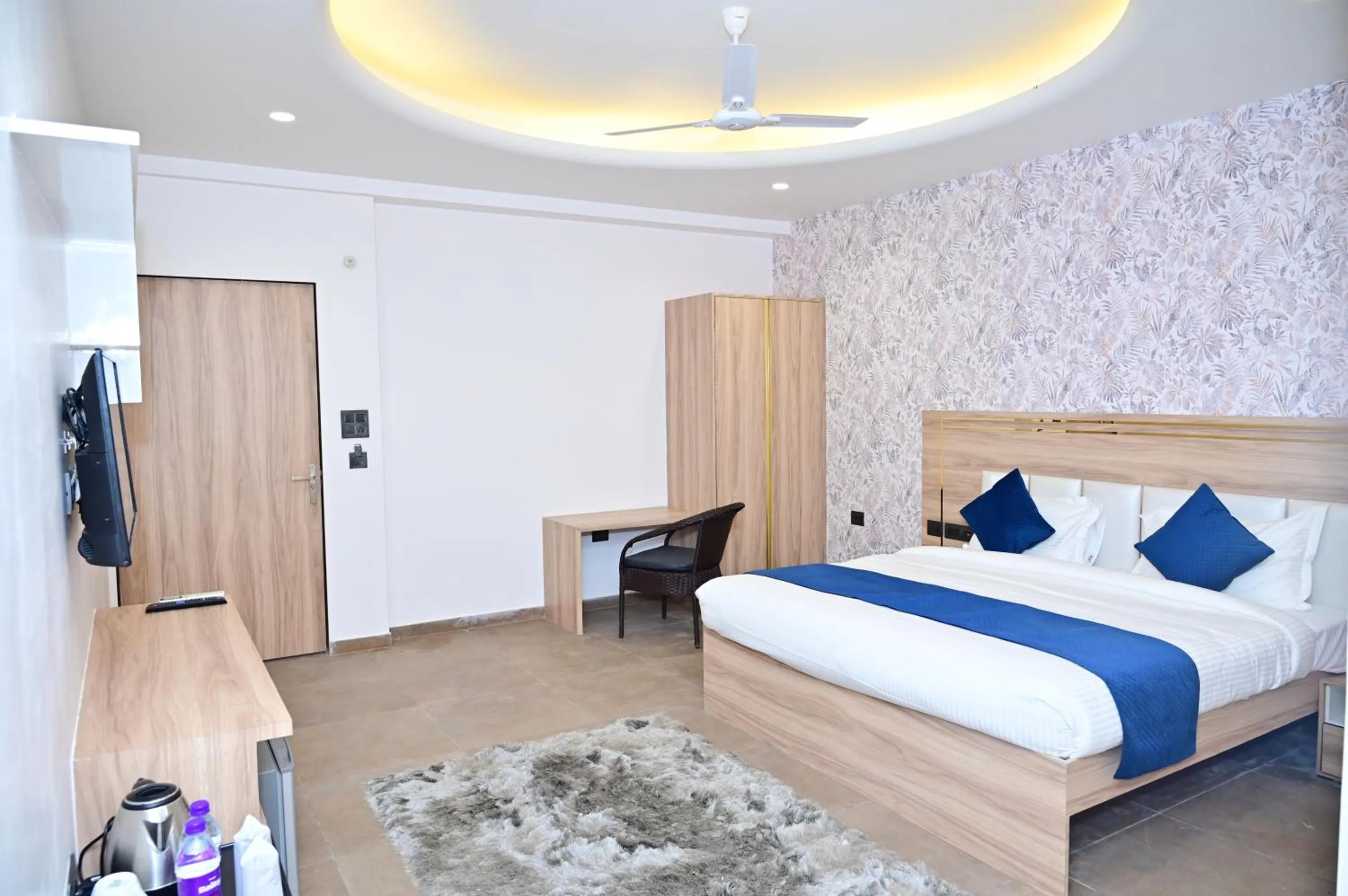 Photo of the whole room in The Dwelling Inn