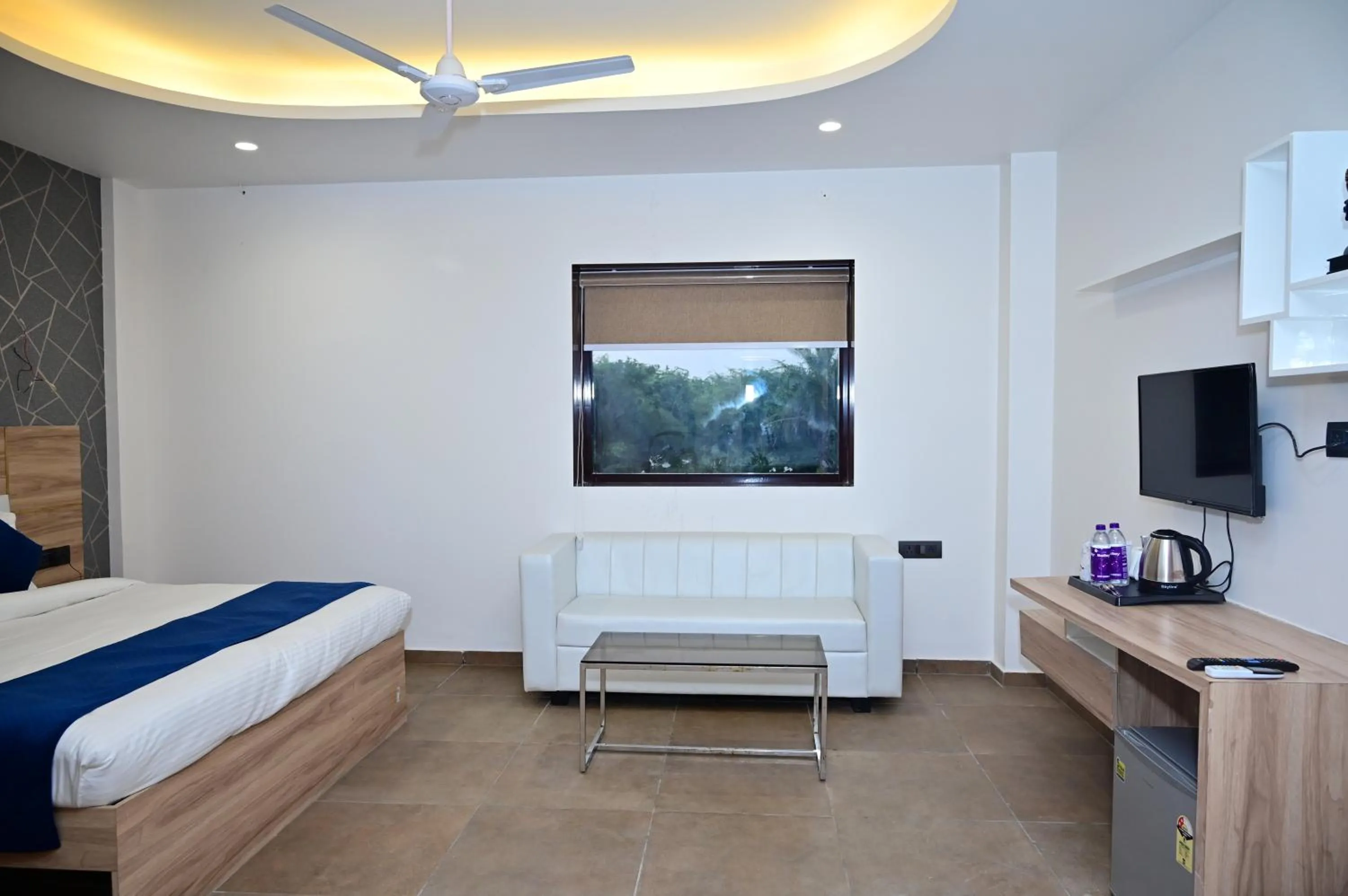 Photo of the whole room in The Dwelling Inn