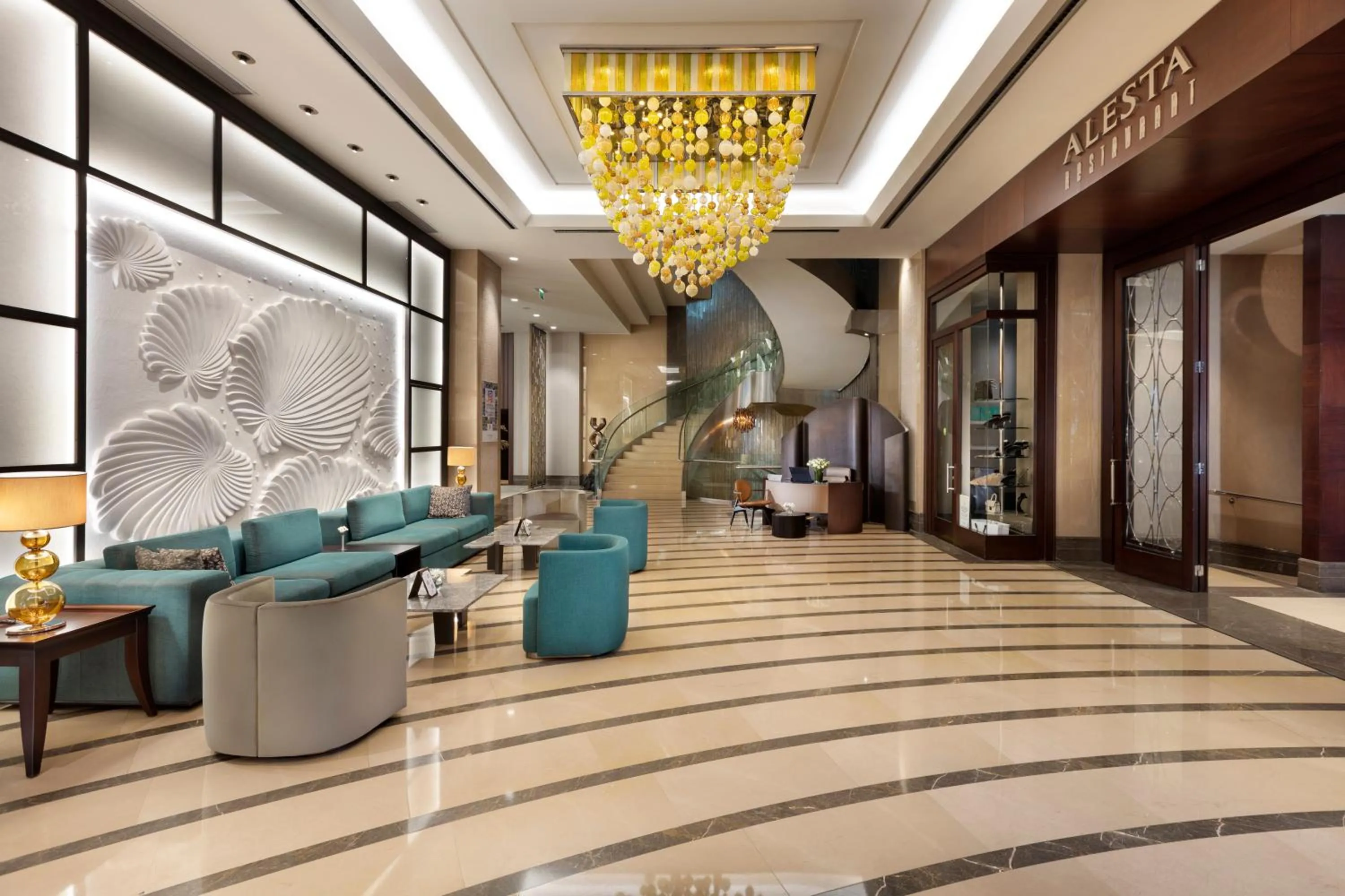 Lobby or reception in Titanic Business Kartal