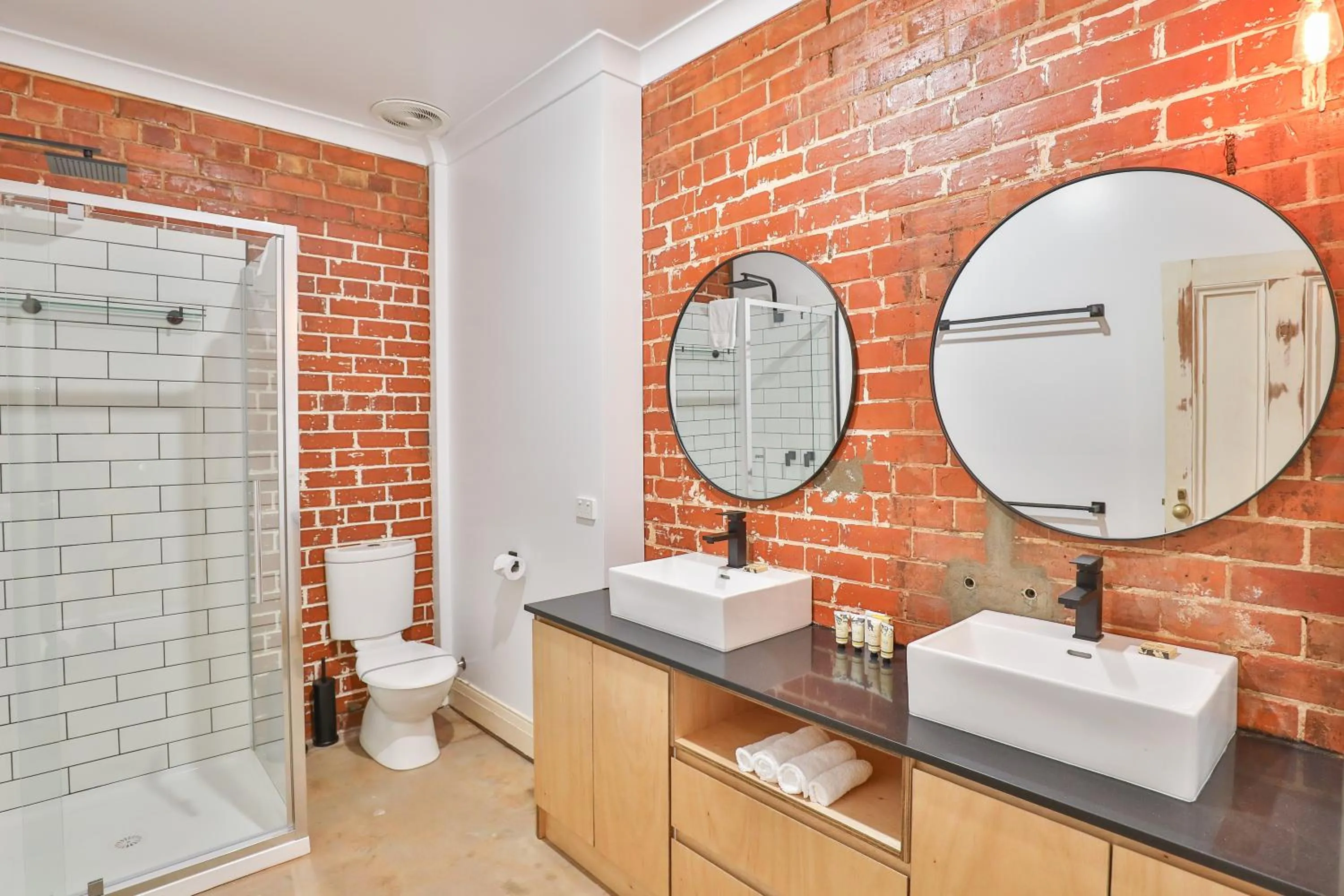 Bathroom in Indulge Apartments - Eighth