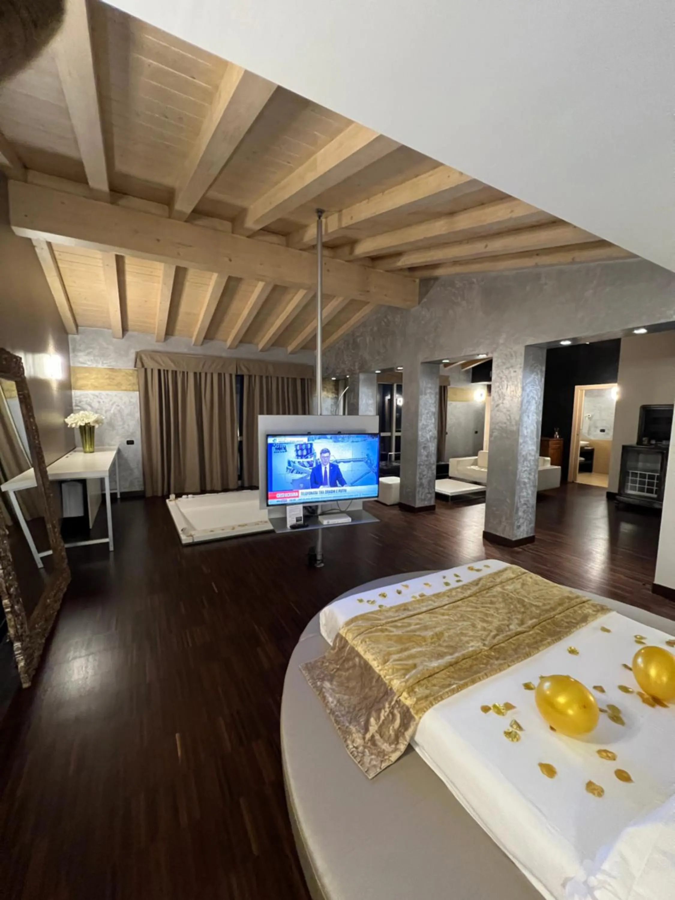 Bedroom in OneMhotel