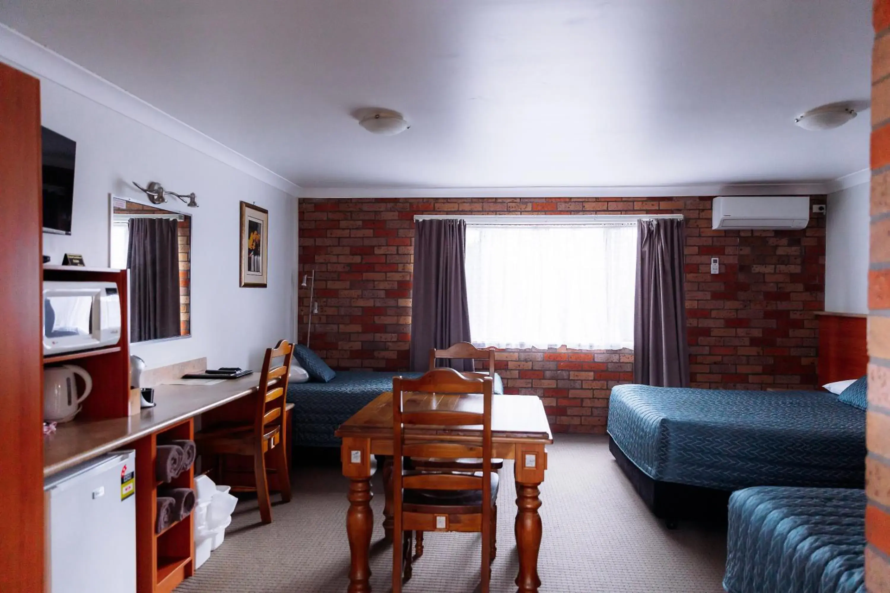 Family Room in Scone Motor Inn & Apartments Family Room in Scone Motor Inn & Apartments