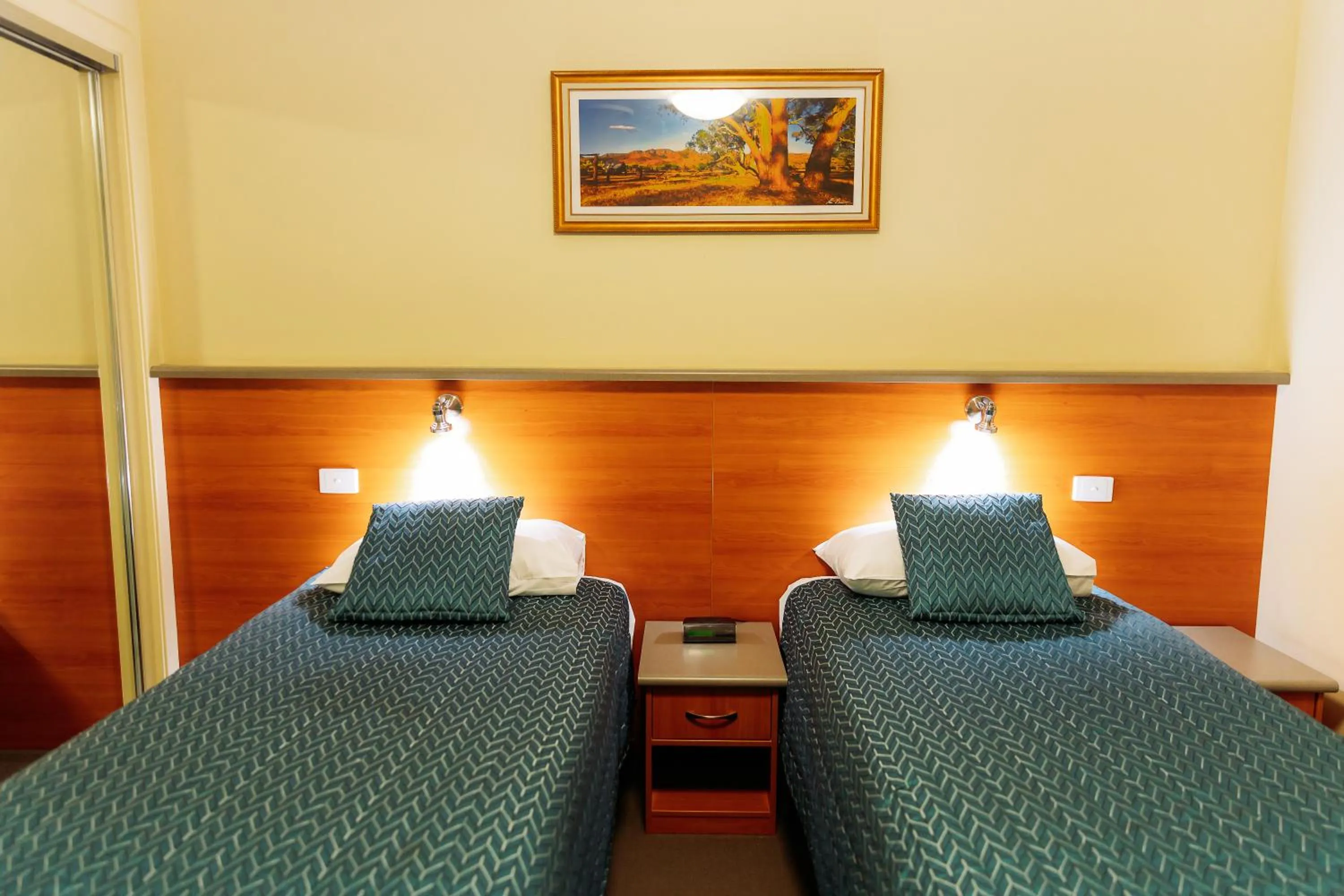 Bedroom, Bed in Scone Motor Inn & Apartments