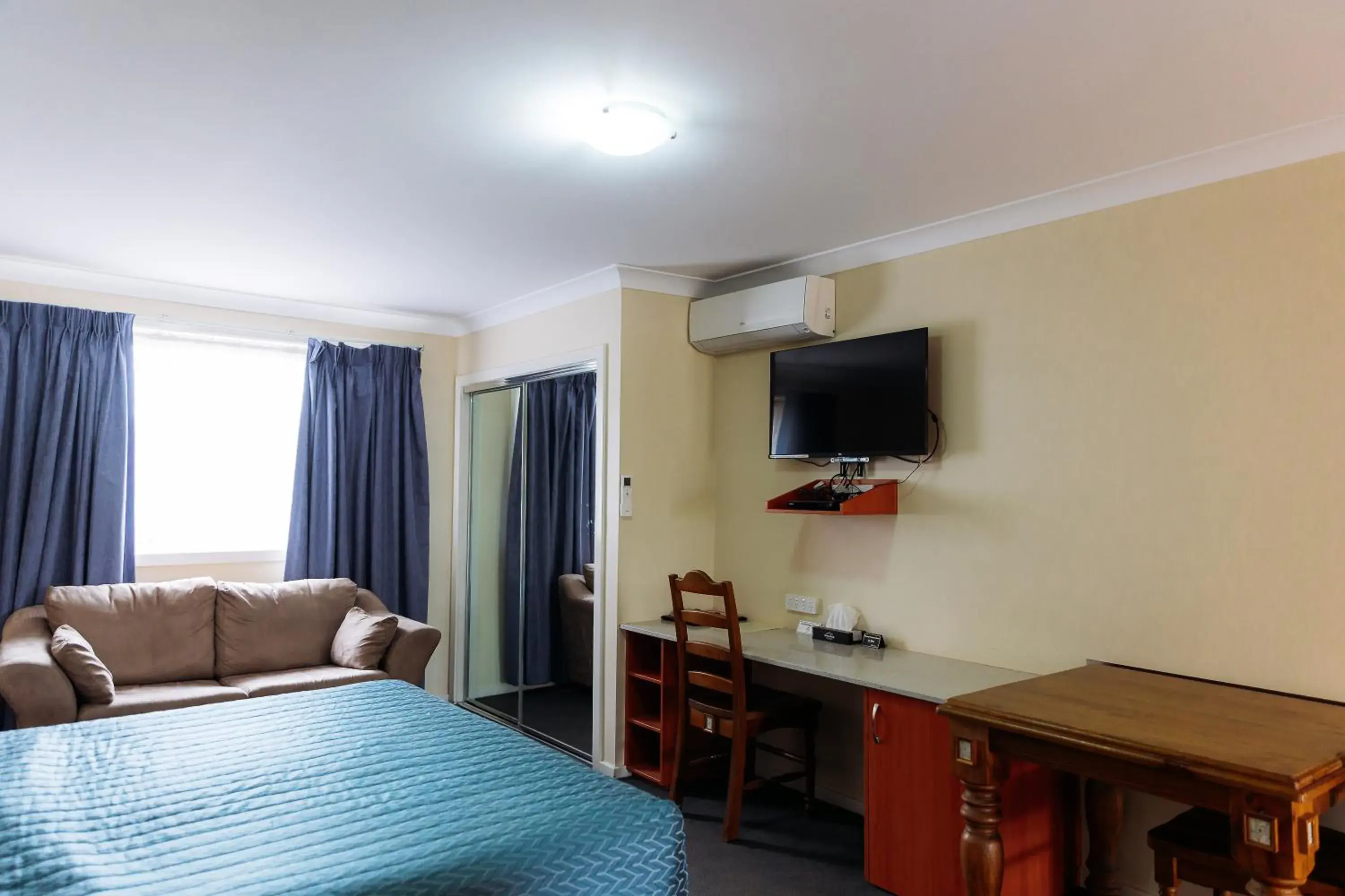King Studio in Scone Motor Inn & Apartments King Studio in Scone Motor Inn & Apartments